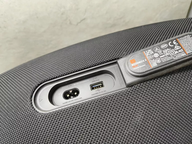 jbl-boombox-3-wifi-zasilanie-209202-1769478