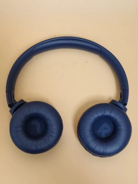 sluchawki-jbl-520bt-stan-11323-2