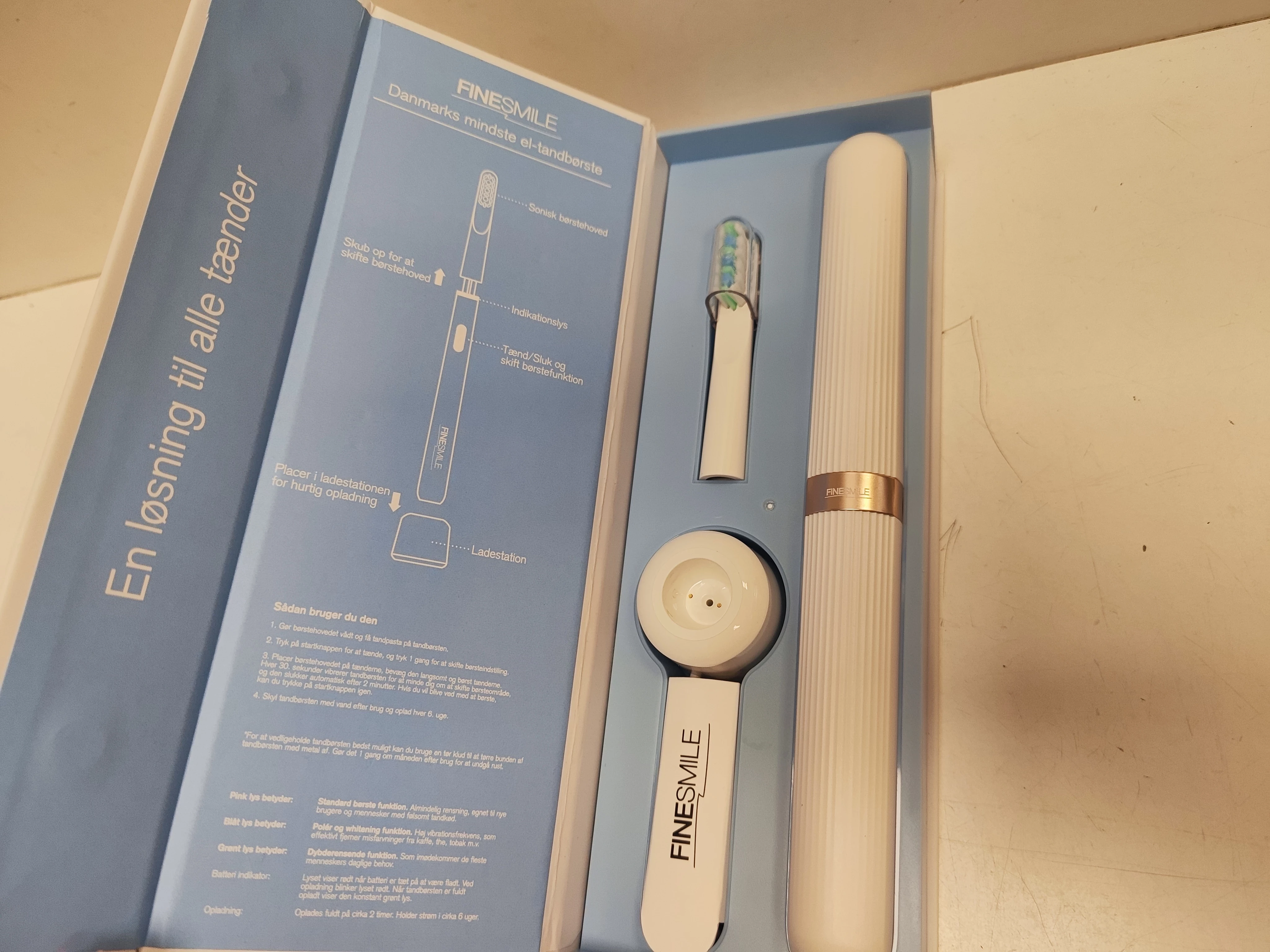 szczoteczka-elektryczna-finesmile-iq-komplet-ean-gtin-1368461948270