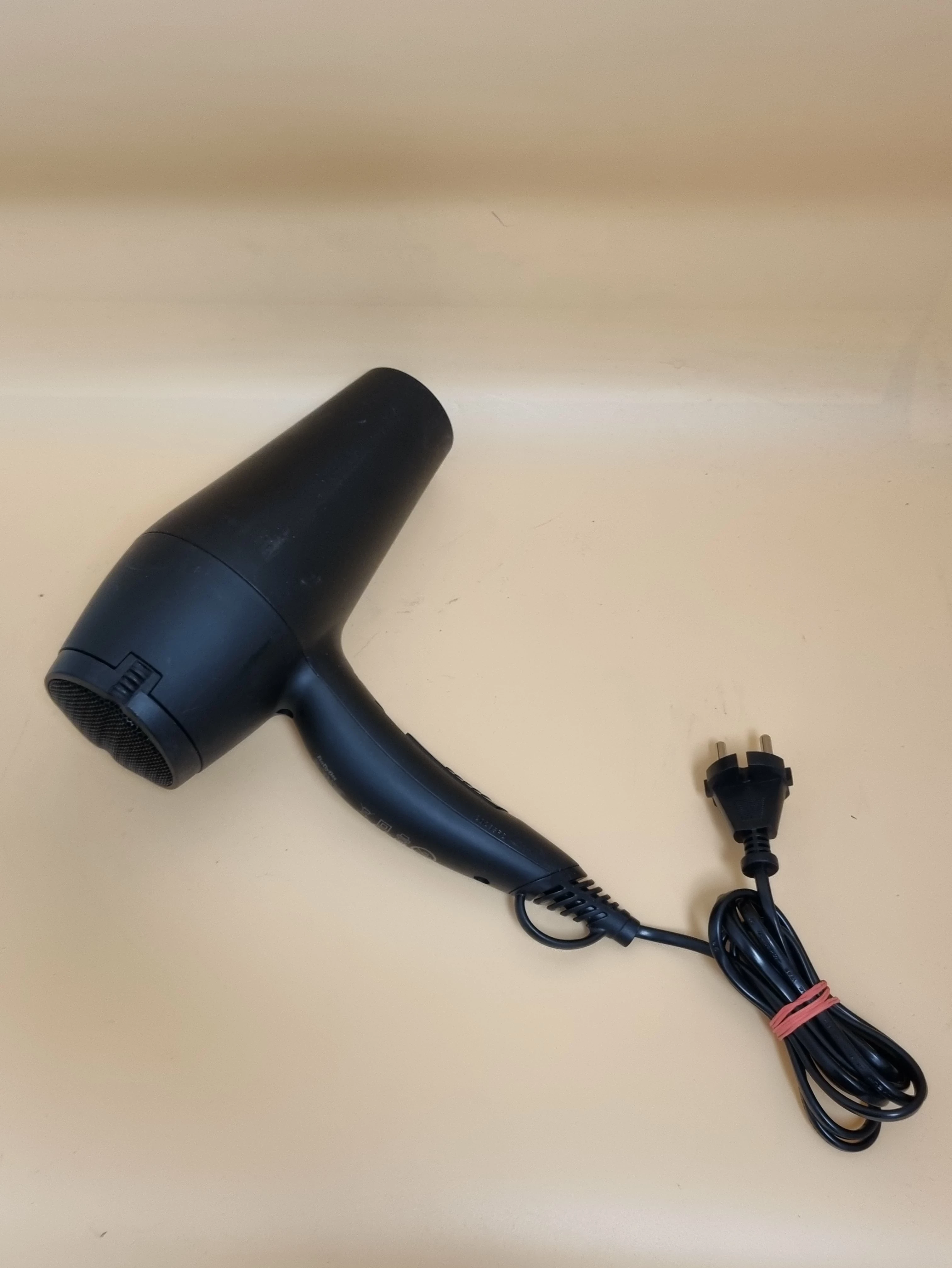 suszarka-do-wlosow-babyliss-d215de-kod-producenta-d215de