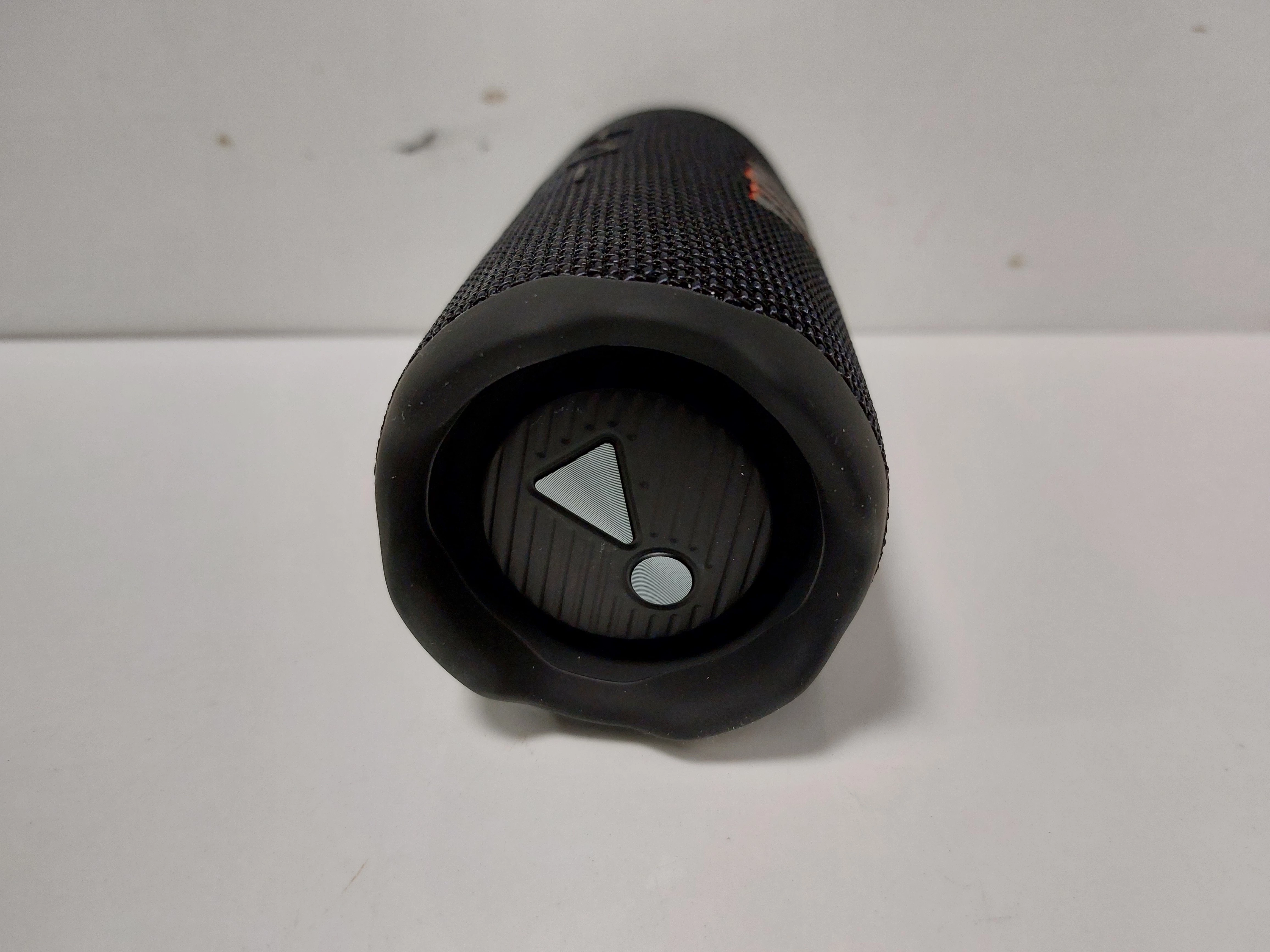 glosnik-bt-jbl-flip-7-polecam-zasilanie-209202-1769410