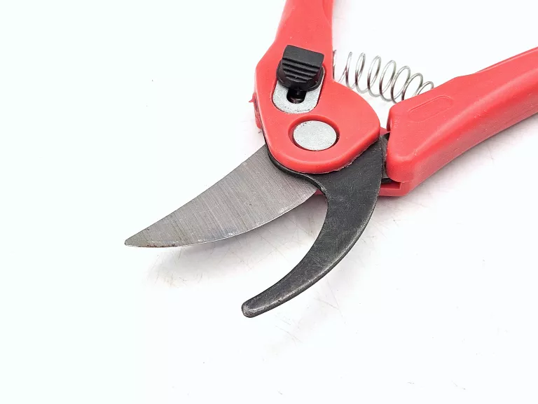 sekator-ogrodowy-18-cm-marka-248811-951696