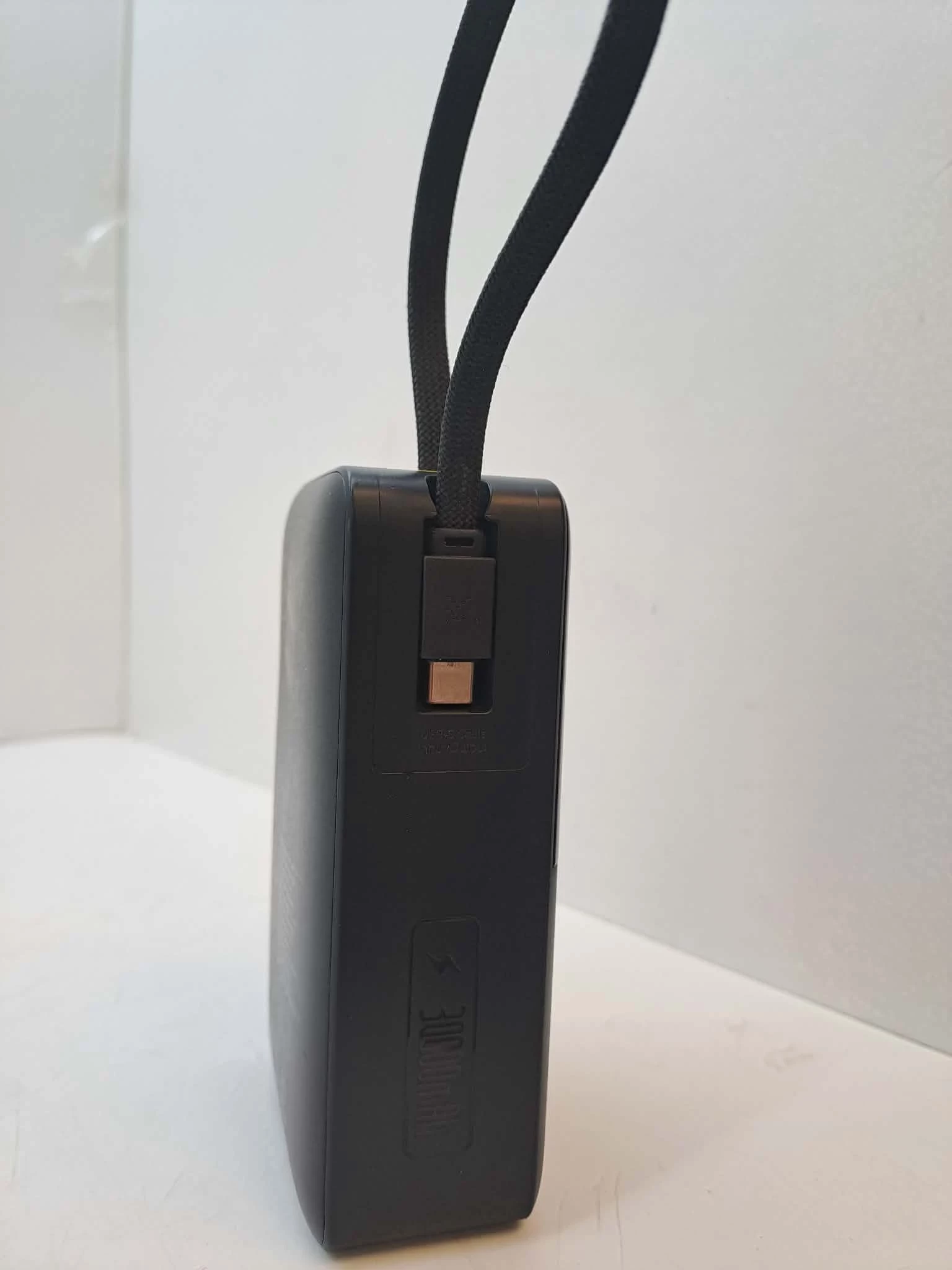 powerbank-baseus-30000mah-stan-11323-2