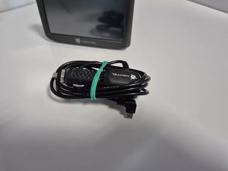 nawigacja-navitel-re-5-dual-z-wideorejestratorem-gps-europa-2022-waga-produktu-z-opakowaniem-jednostkowym-1000