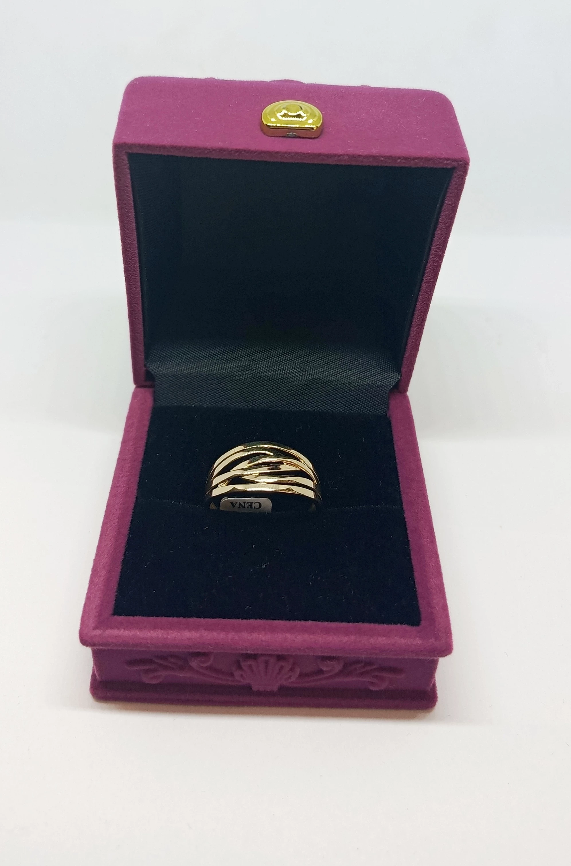 nienoszony-zloty-pierscionek-219-g-585-plac-wolnosci-10-konin