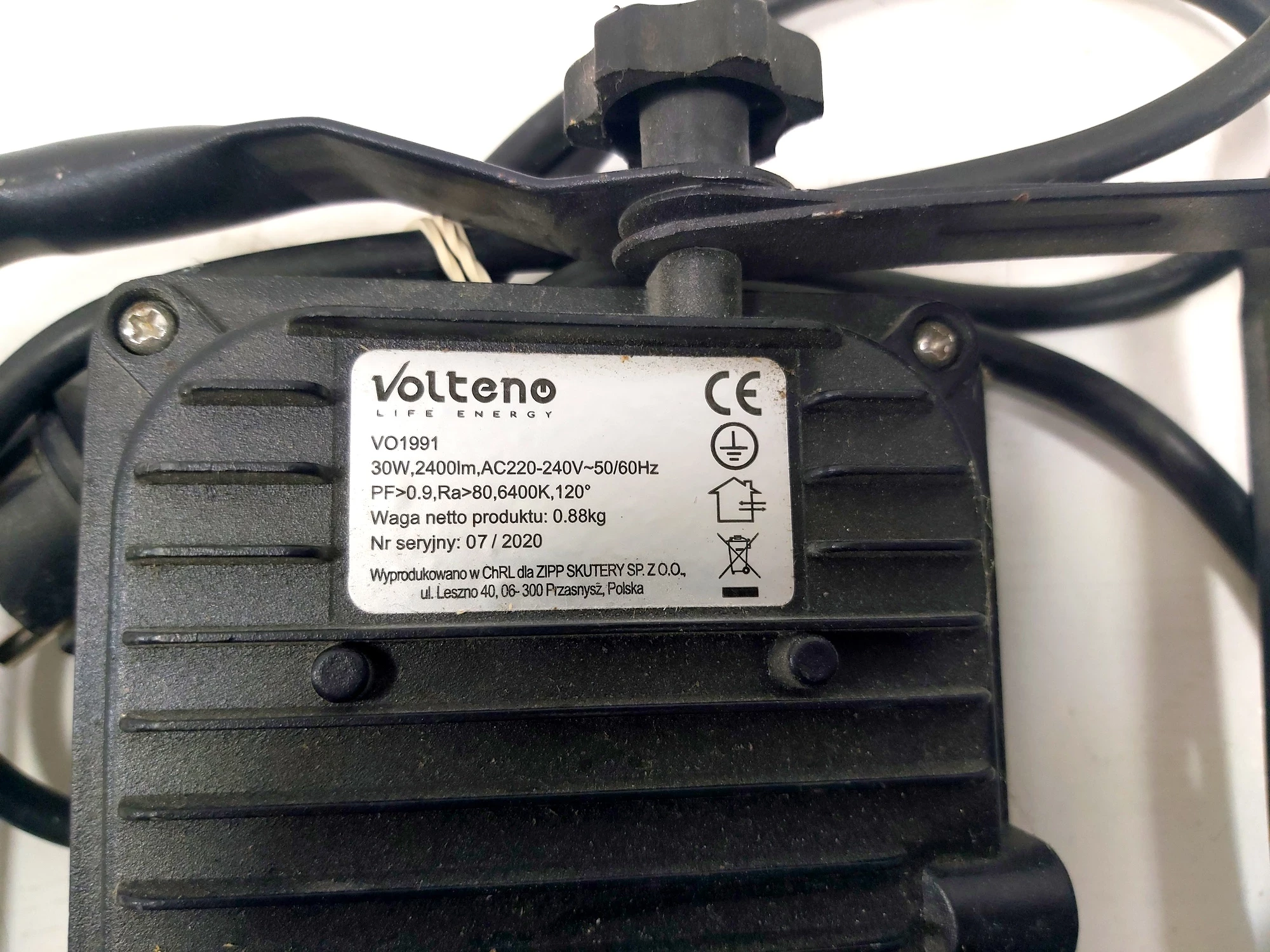 halogen-naswietlacz-led-volteno-30w-stan-11323-2