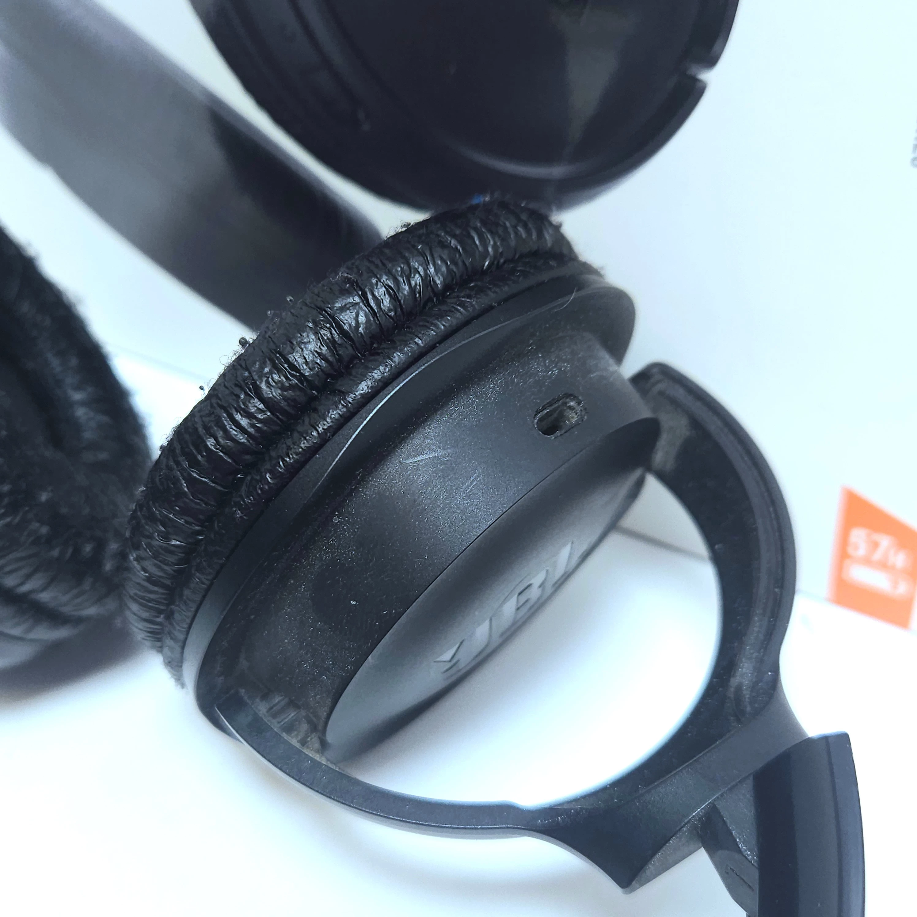 sluchawki-jbl-tune-525bt-kod-producenta-t525btwht