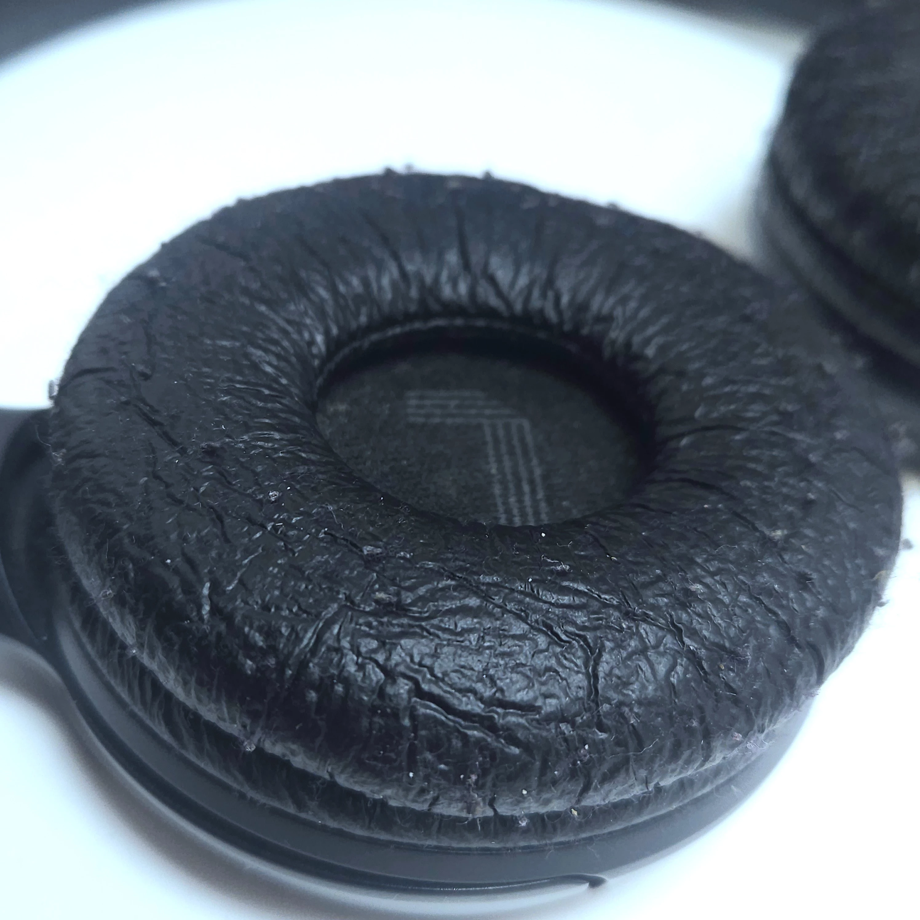 sluchawki-jbl-tune-525bt-stan-11323-2