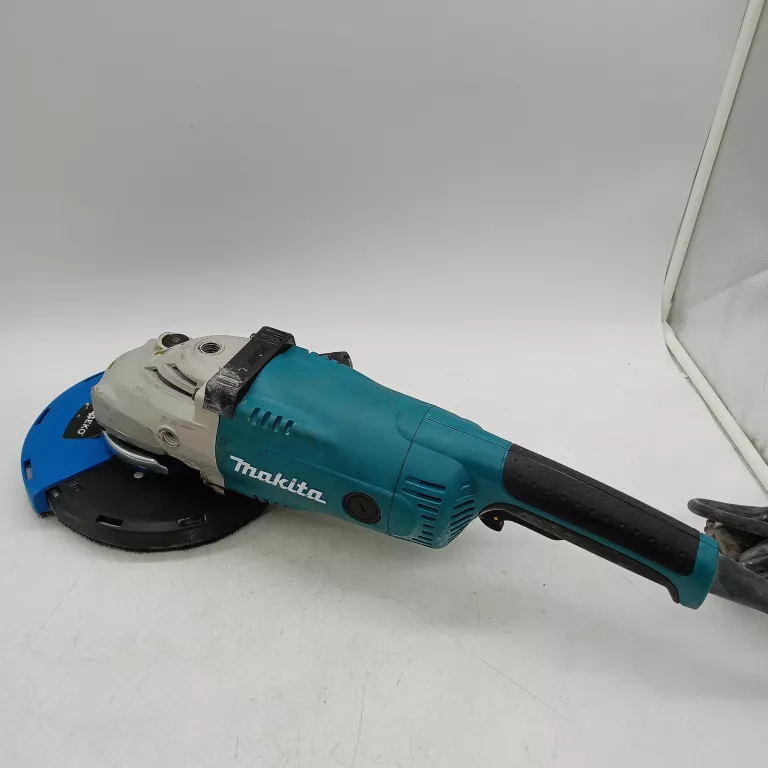 szlifierka-duza-makita-ga9020-walizka-akcesoria-sikorskiego-1-starogard-gdanski