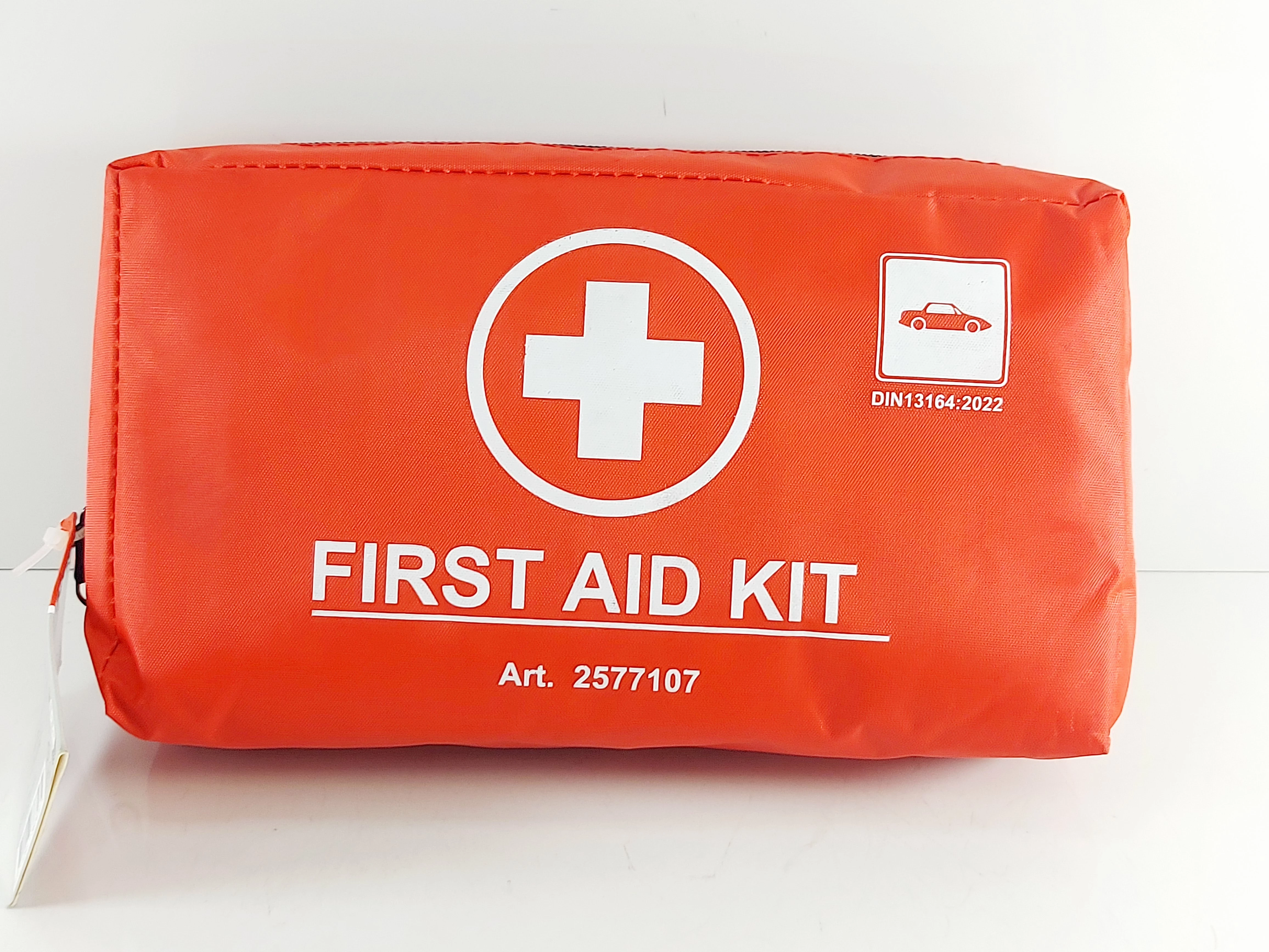 apteczka-samochodowa-podrozna-first-aid-kit-din-13164-ue-starolecka-63-poznan-x