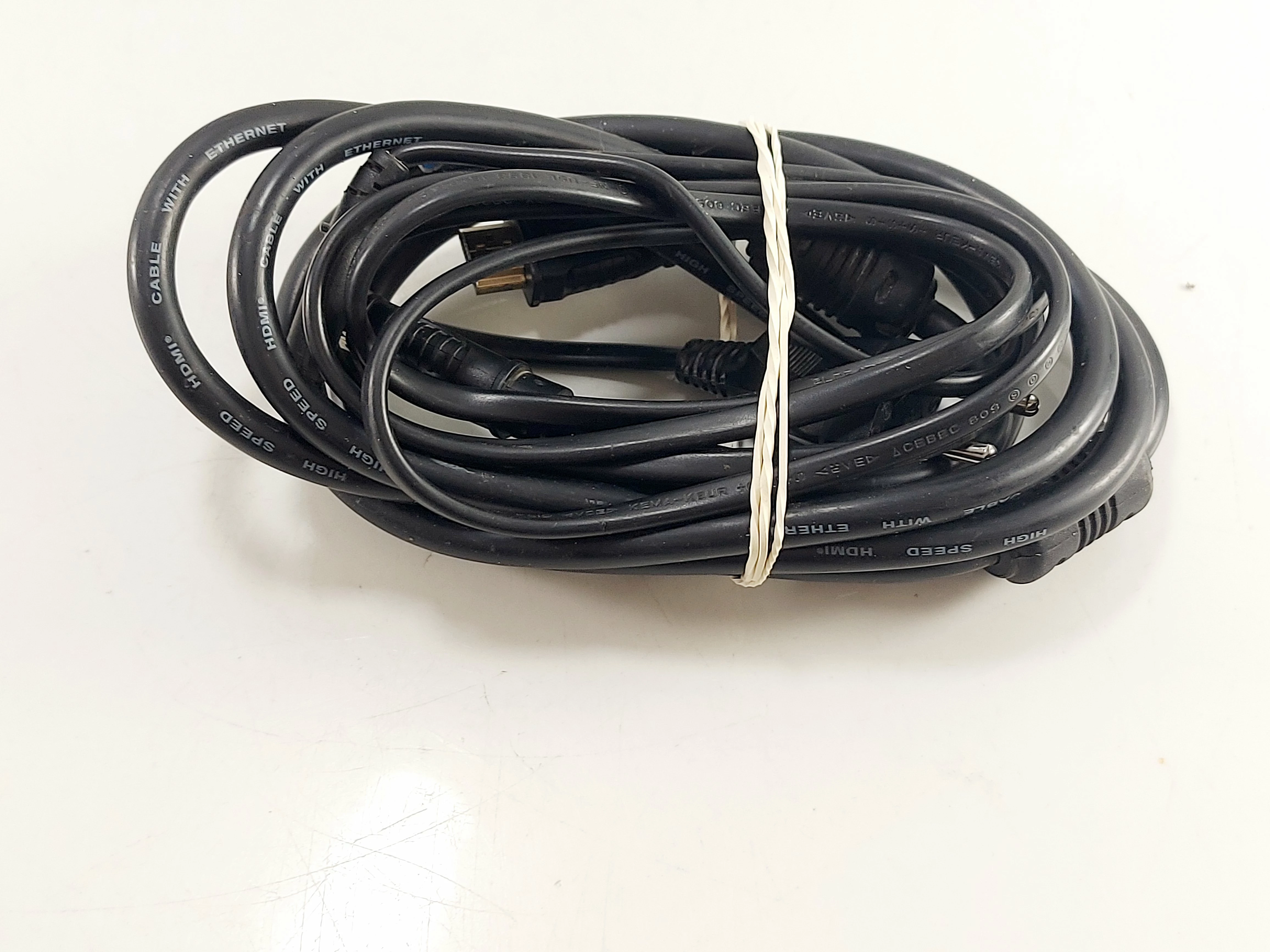 konsola-playstation-4-500gb-cuh-1216b-2-pady-okablowanie-dysk-wbudowana-pamiec-5179-51