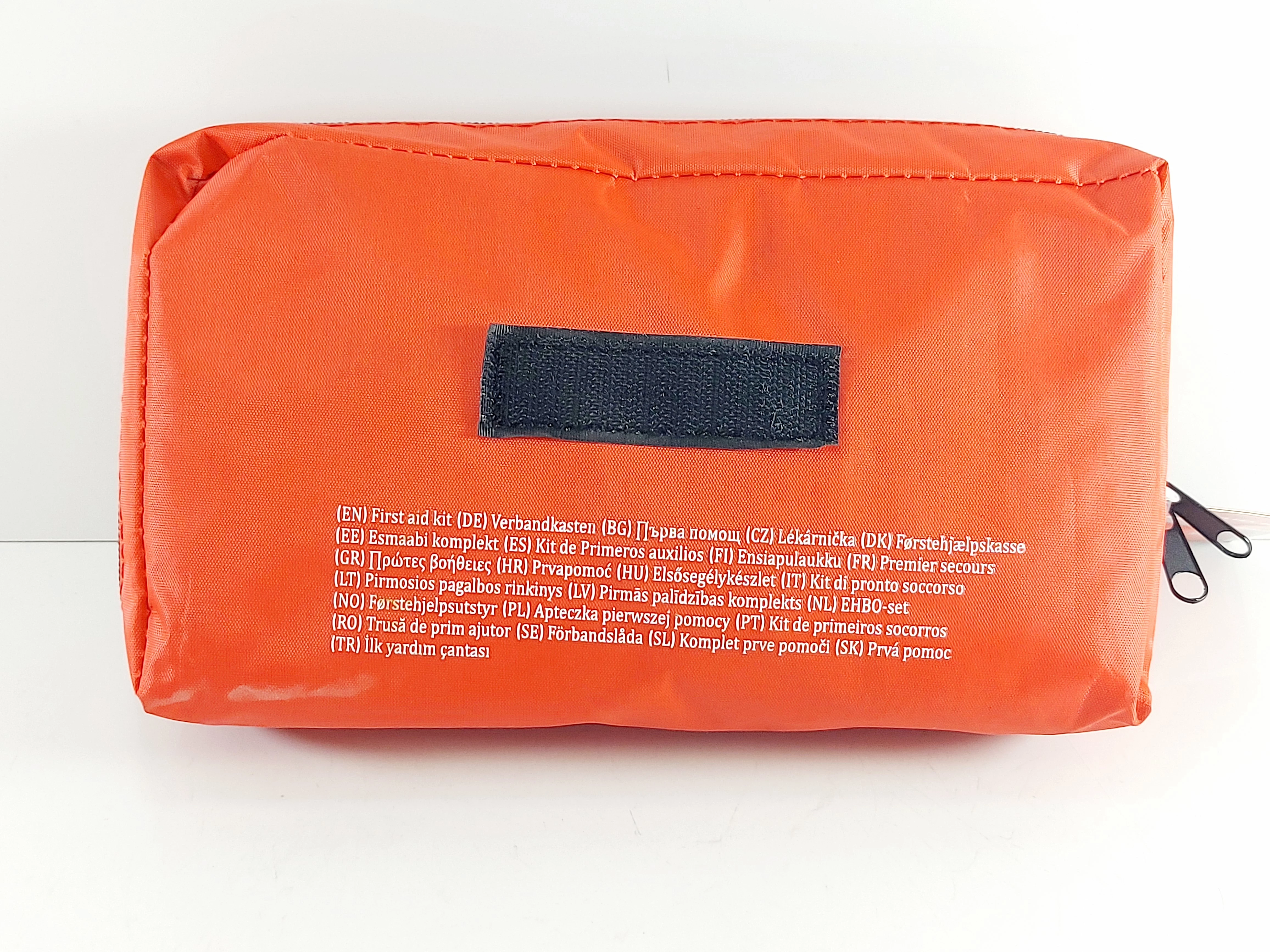 apteczka-samochodowa-podrozna-first-aid-kit-din-13164-ue-ean-gtin-8711293387472