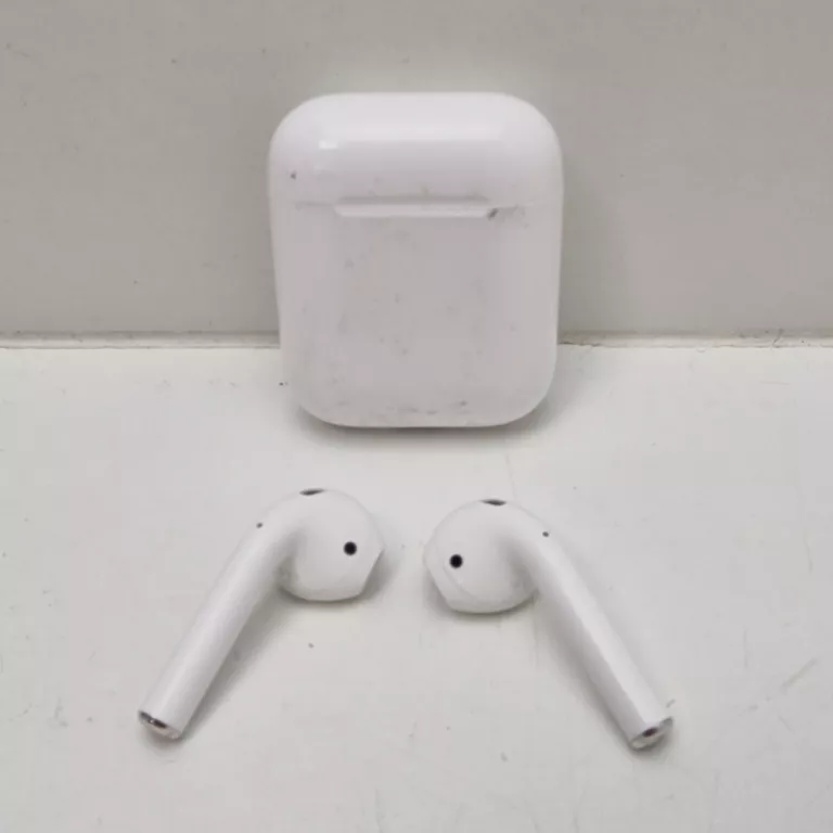 sluchawki-bezprzewodowe-apple-airpods-2-kolor-dominujacy-129357-2