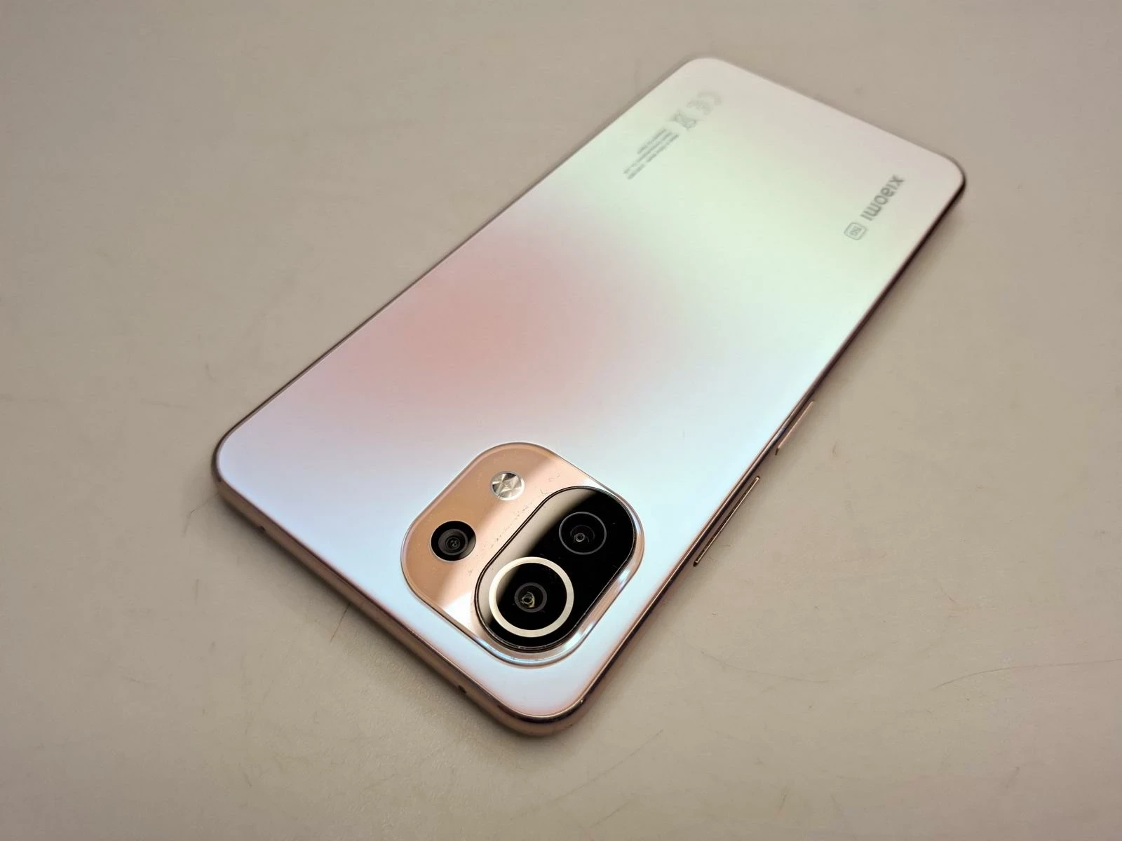 telefon-xiaomi-11-lite-8128gb-przekatna-ekranu-655