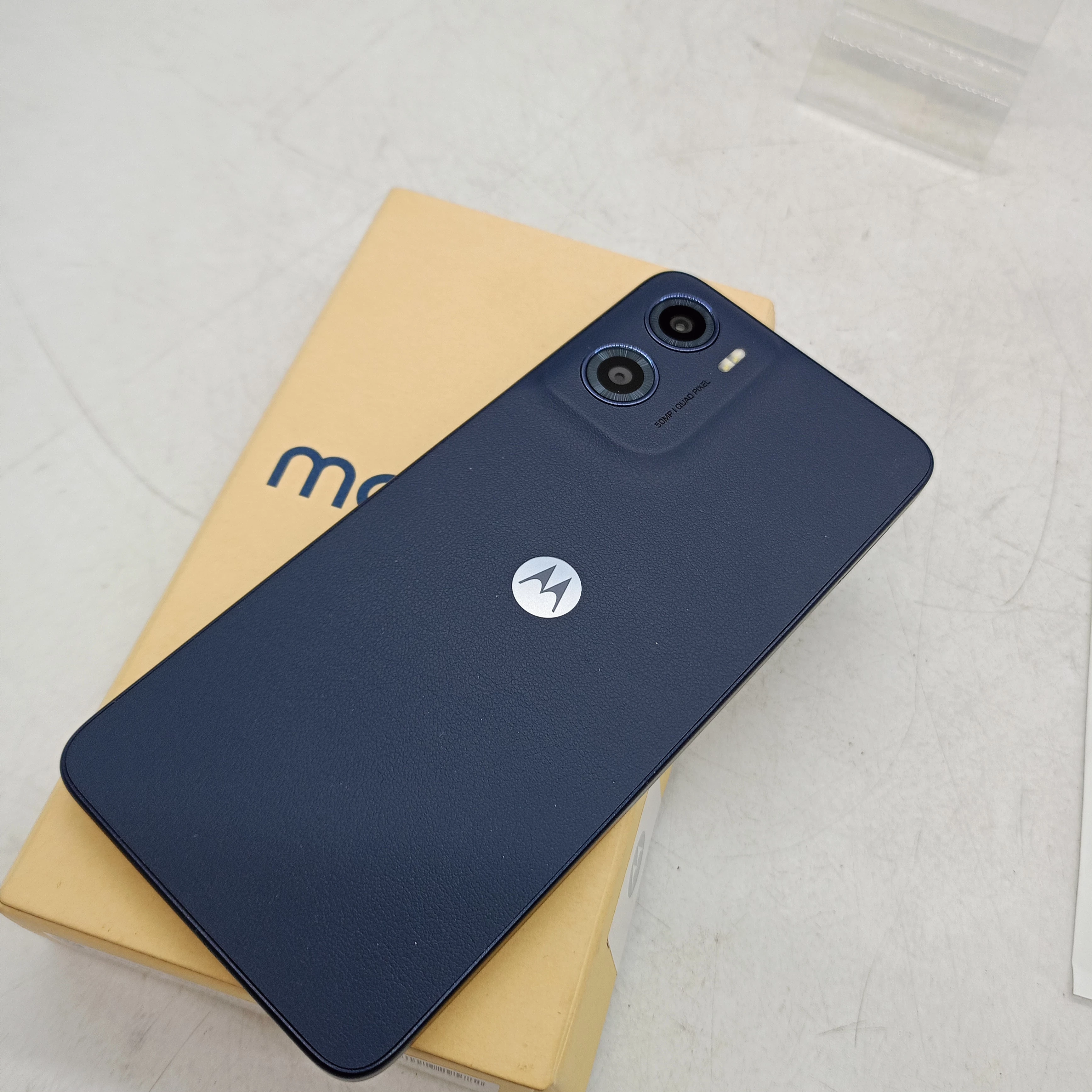 telefon-motorola-moto-g05-4128gb-stan-11323-2