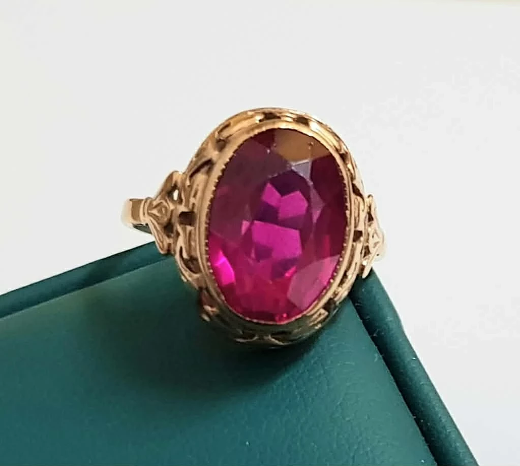 zjawiskowy-zloty-pierscionek-z-malinowym-krysztalem-p585-598g-r21-waga-598