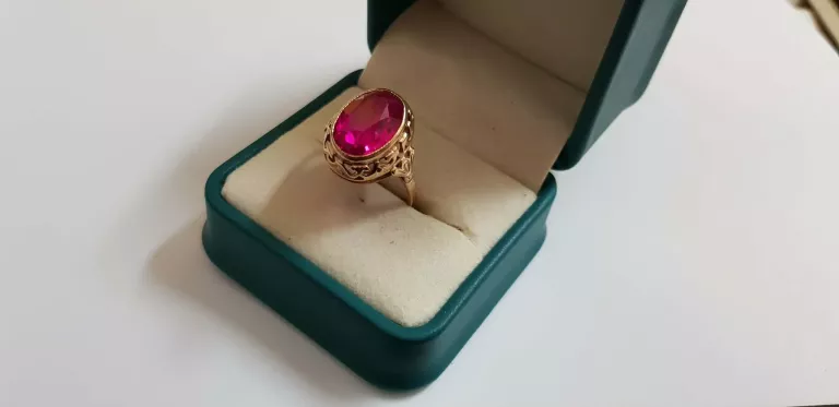 zjawiskowy-zloty-pierscionek-z-malinowym-krysztalem-p585-598g-r21-sybiru-1-walcz-kwiatek