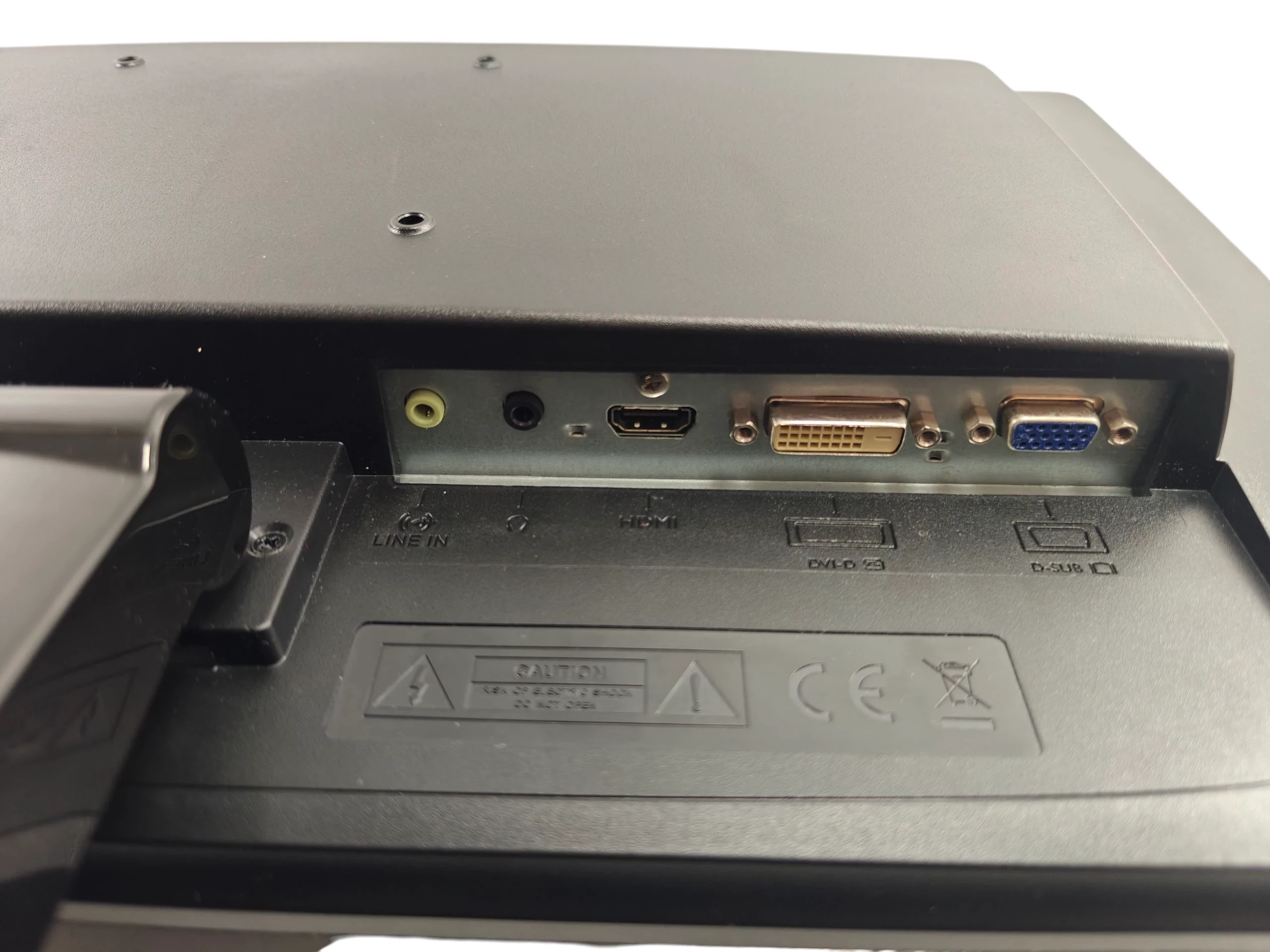 monitor-benq-gl2250-okablowanie-przekatna-ekranu-cale-2150