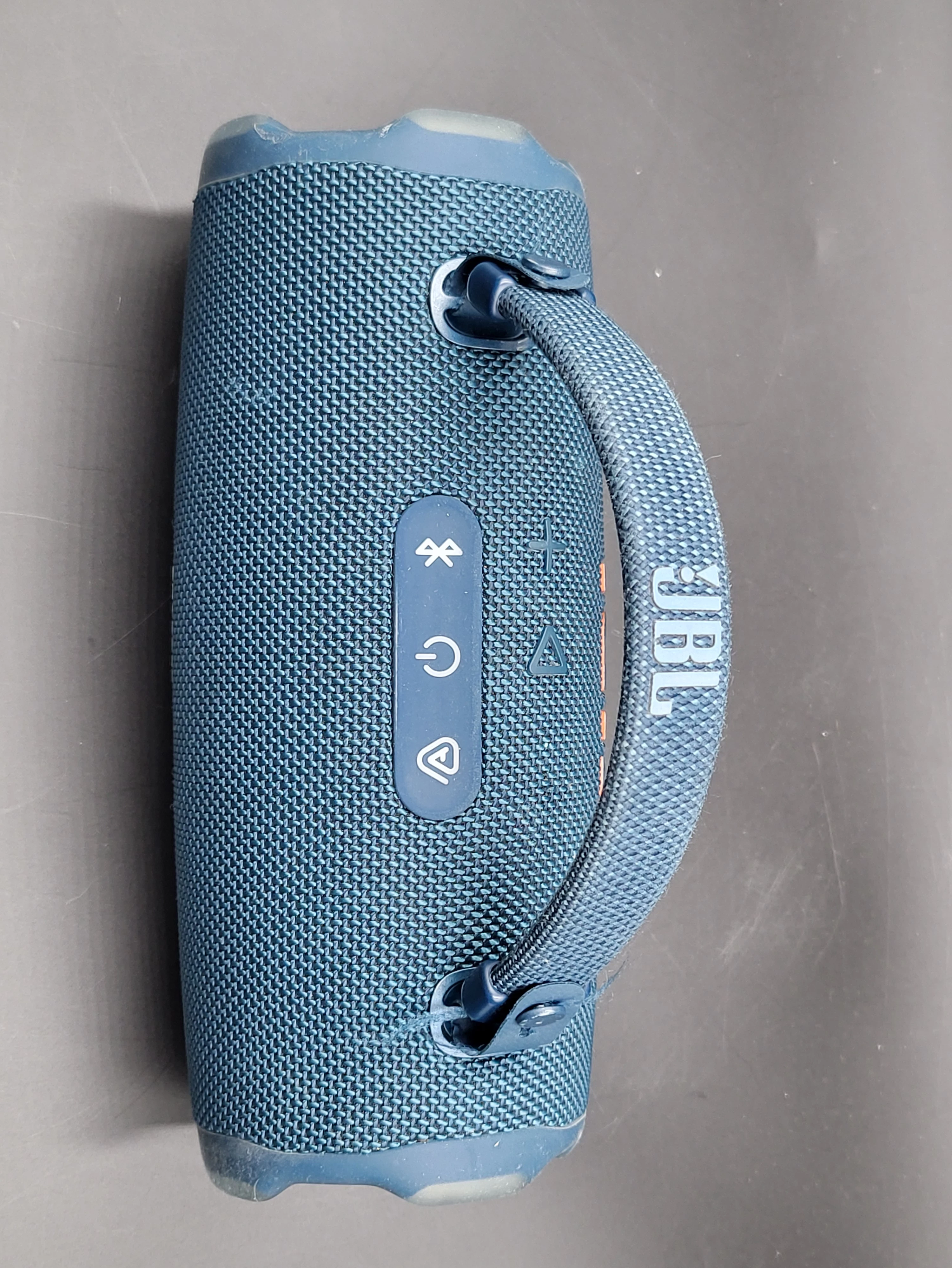 glosnik-jbl-charge-6-funkcje-221089-2