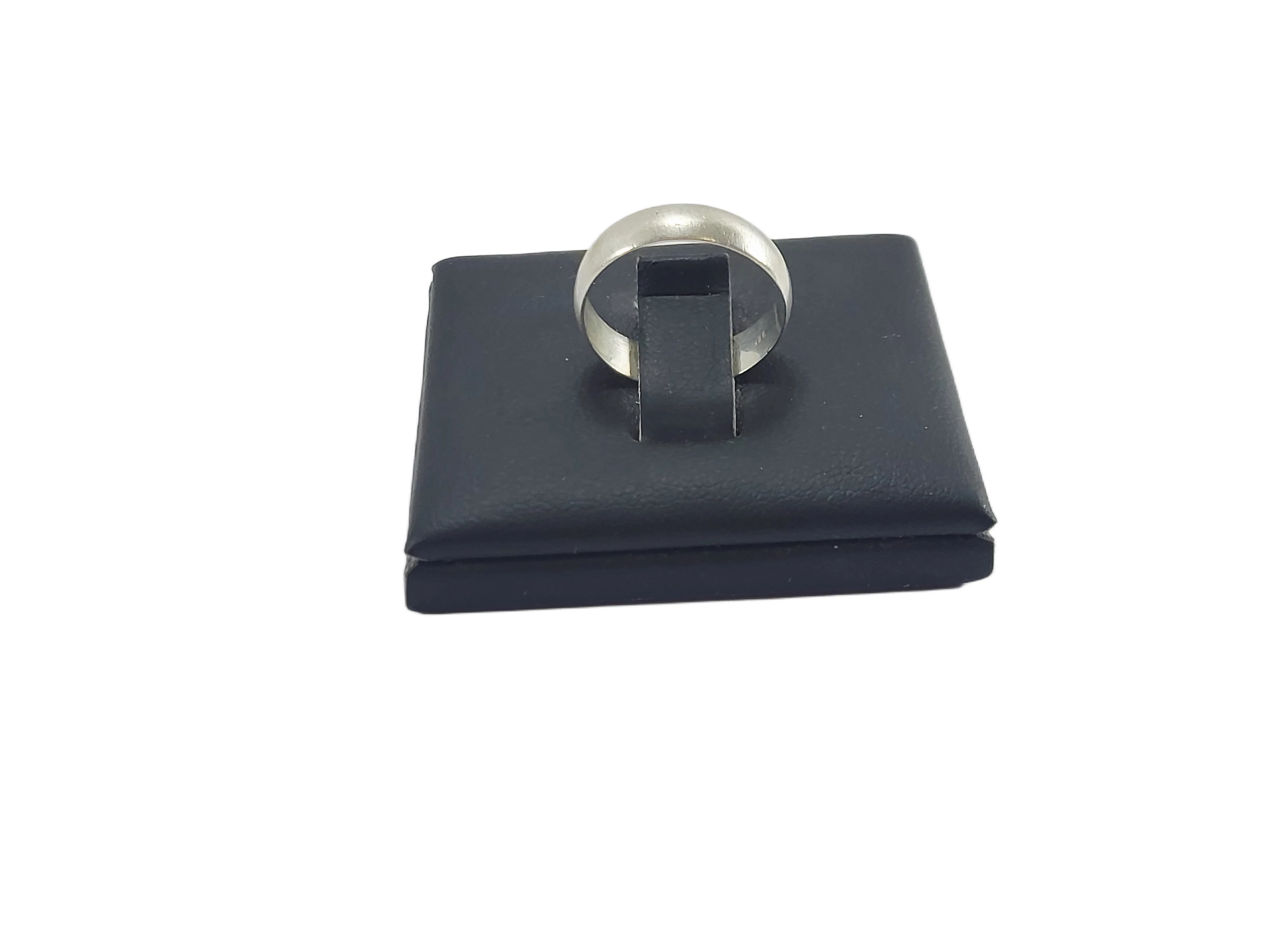 mala-gladka-srebrna-obraczka-925-damska-174g-szeroka-4-mm-rozmiar-11-rozmiarsrednica-wew-mm-372-11