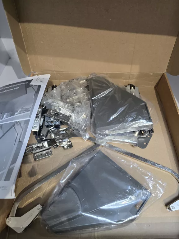 zestaw-do-drzwi-podwojnie-skladanych-stan-11323-2