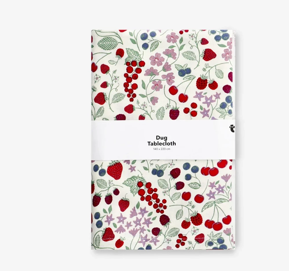 obrus-w-truskawki-140x220-cm-jednosci-narodowej-1091b-sj-wroclaw