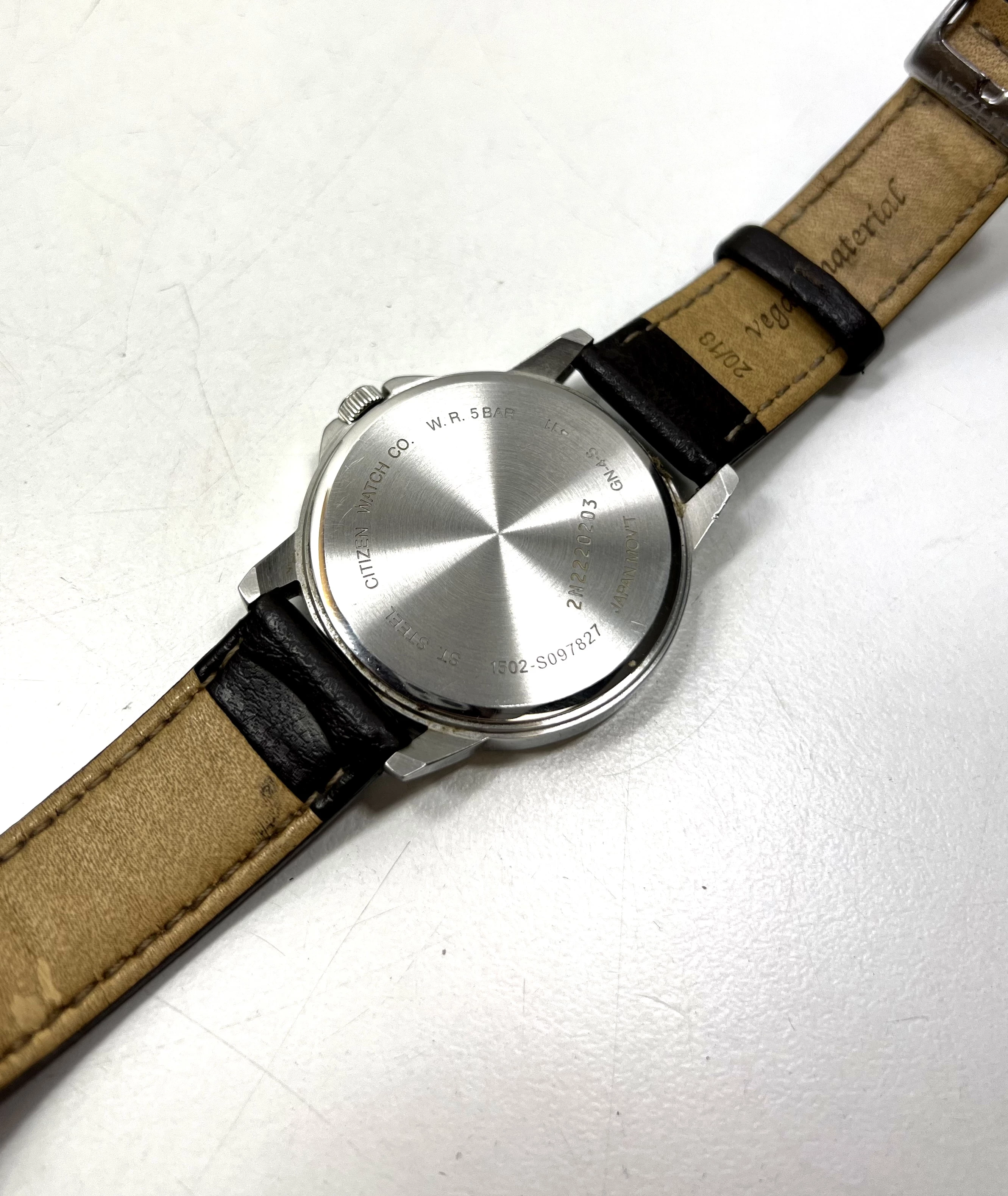 zegarek-meski-citizen-1502-s097827-pudelko-material-paska-129219-8