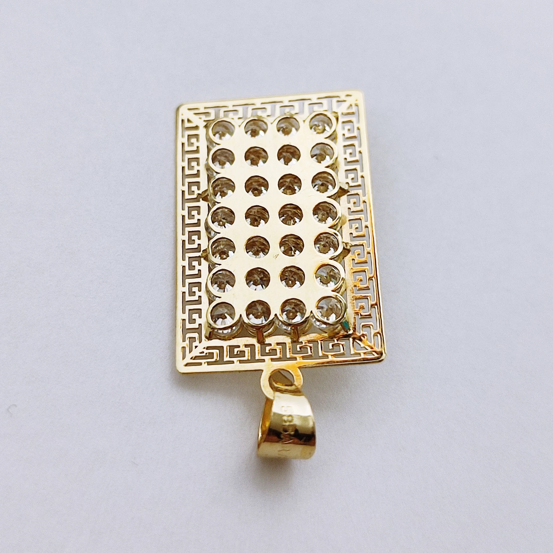 zlota-zawieszka-z-matka-boska-196g-pr585-cyrkonie-kamien-17088-524288