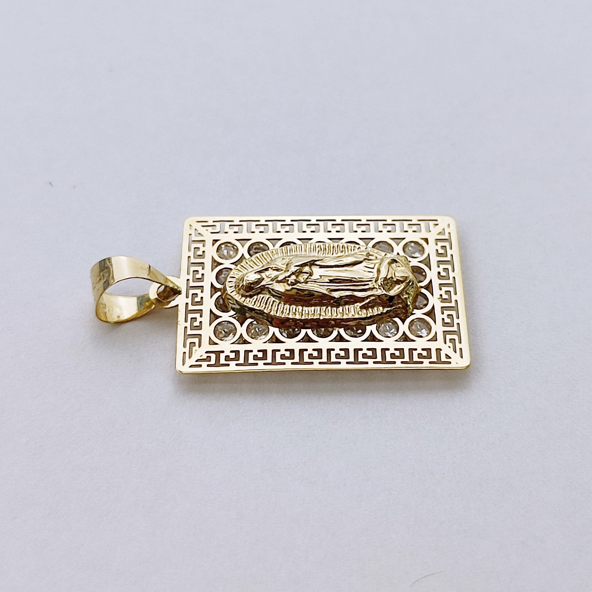 zlota-zawieszka-z-matka-boska-196g-pr585-cyrkonie-ean-gtin-5905289675374