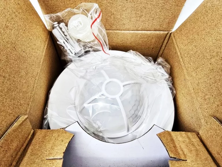 czujnik-ruchu-niko-zblizeniowy-natynkowy-360-ip44-bialy-rodzaj-18653-418341