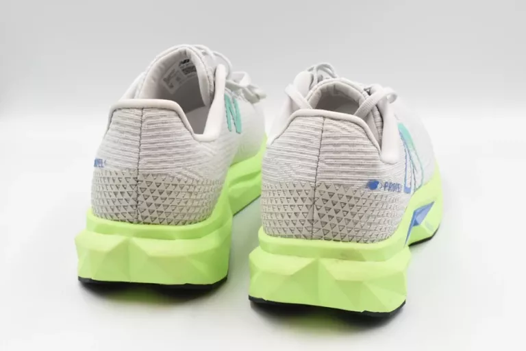 buty-do-biegania-meskie-new-balance-fuelcell-propel-v5-r44-ean-gtin-5906224596761