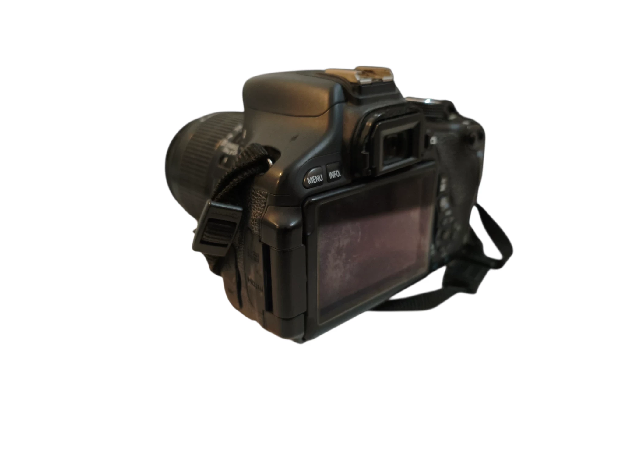 canon-eos-d600-etui-rozdzielczosc-1800