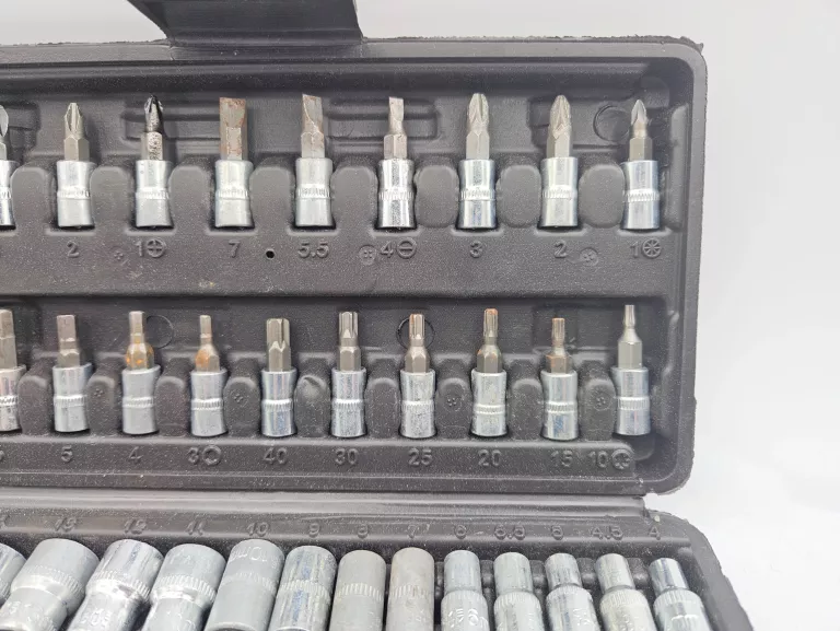 klucze-nasadowe-z-grzechotka-46szt-stan-11323-2