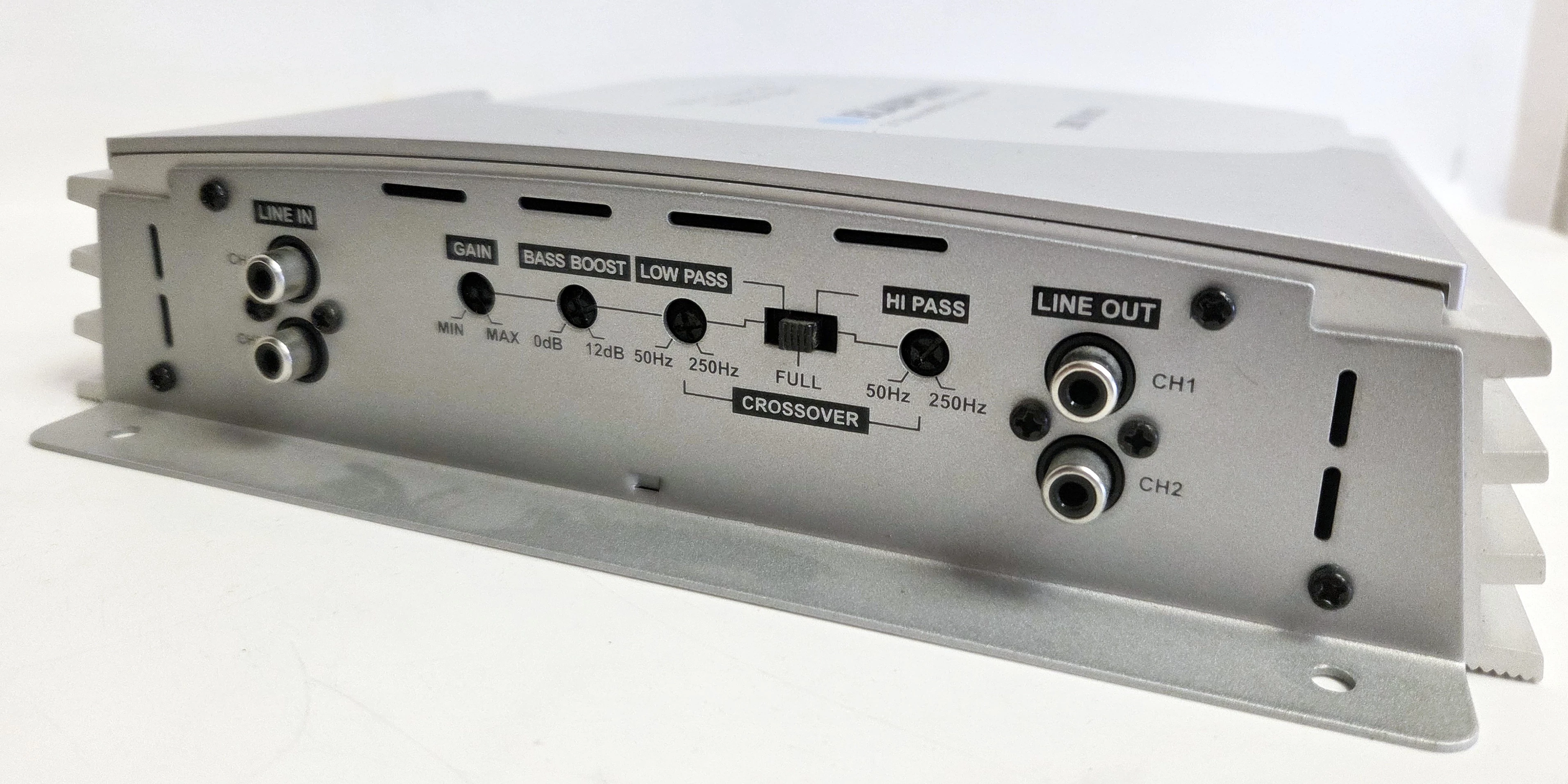 blaupunkt-wzmacniacz-gta-2-special-edition-2011-stan-11323-2