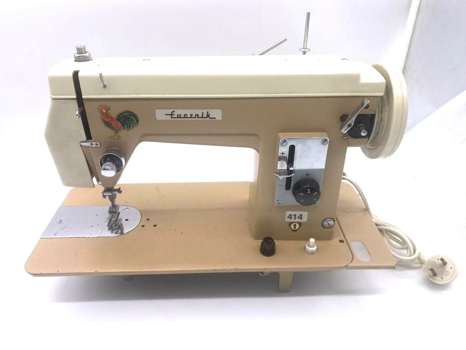 maszyna-do-szycia-lucznik-414-starowislna-16-krakow