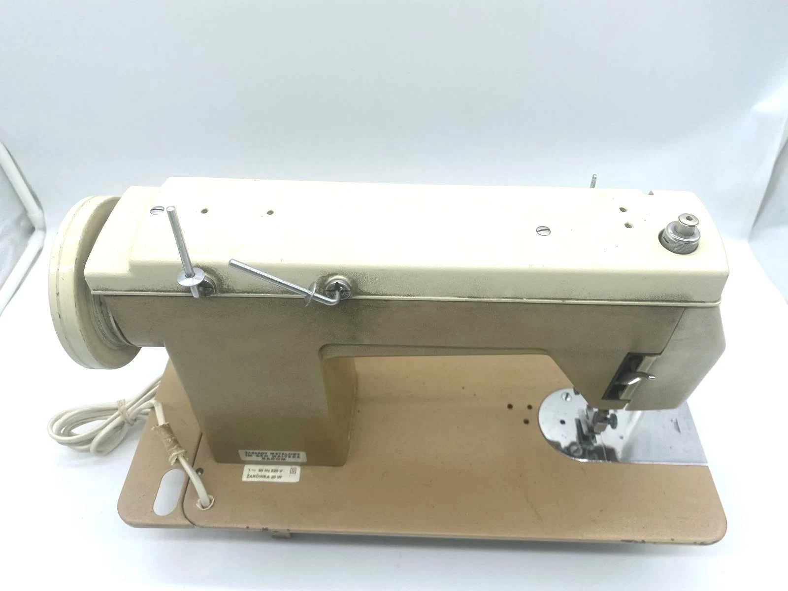 maszyna-do-szycia-lucznik-414-starowislna-16-krakow