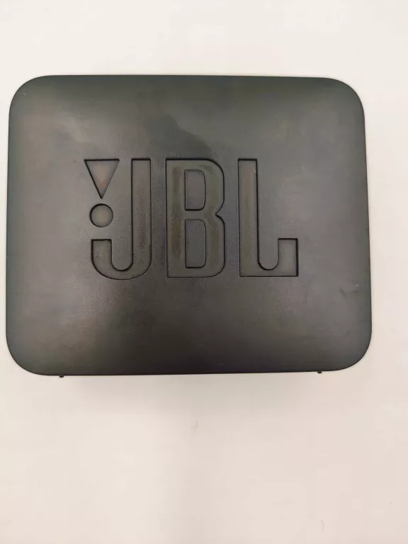 glosnik-jbl-go-essential-stan-11323-2