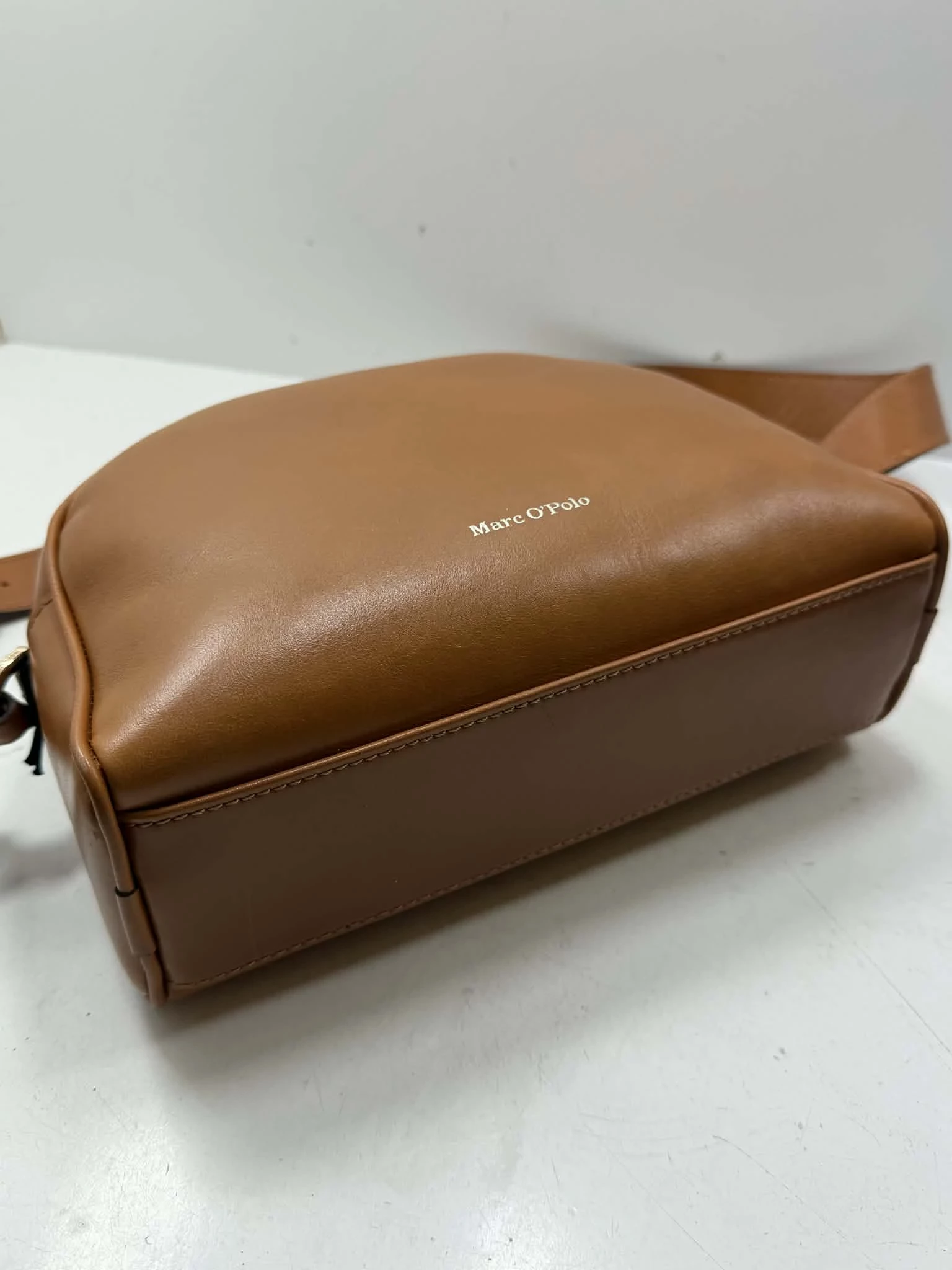 torebka-marc-opolo-dini-brazowa-skorzana-zapiecie-203921-218397