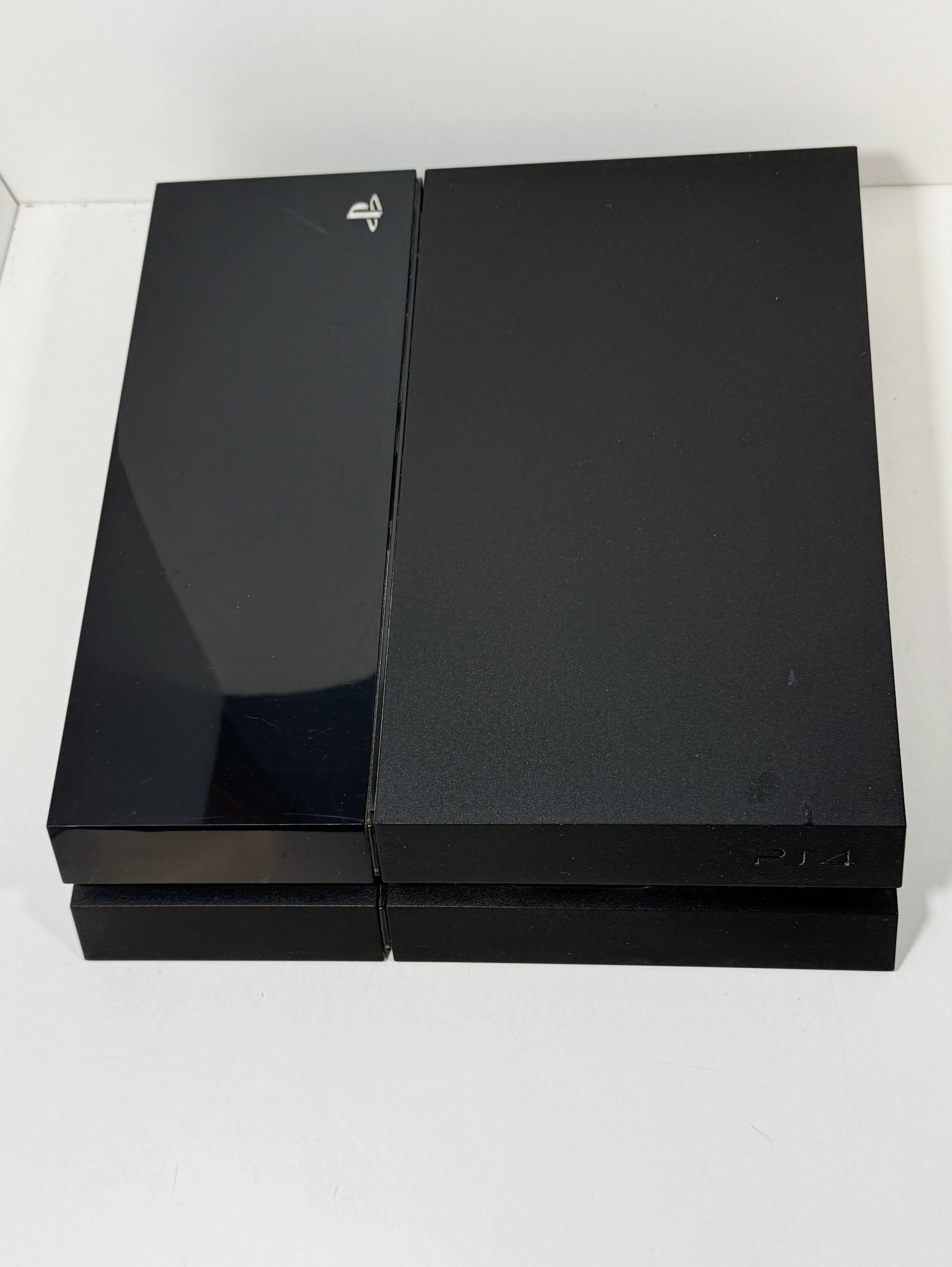 konsola-ps4-500gb-2-pady-okabl-ean-gtin-4260122883837