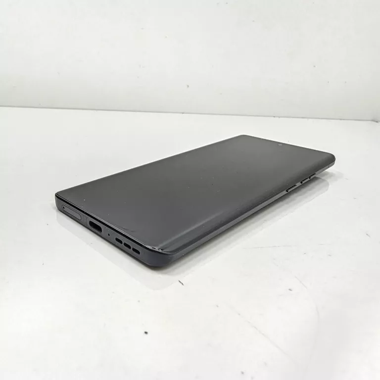 telefon-motorola-edge-40-8256gb-typ-202685-212929