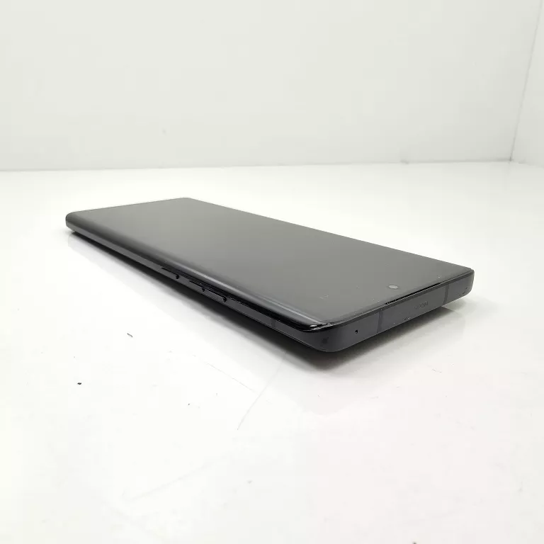 telefon-motorola-edge-40-8256gb-przekatna-ekranu-655