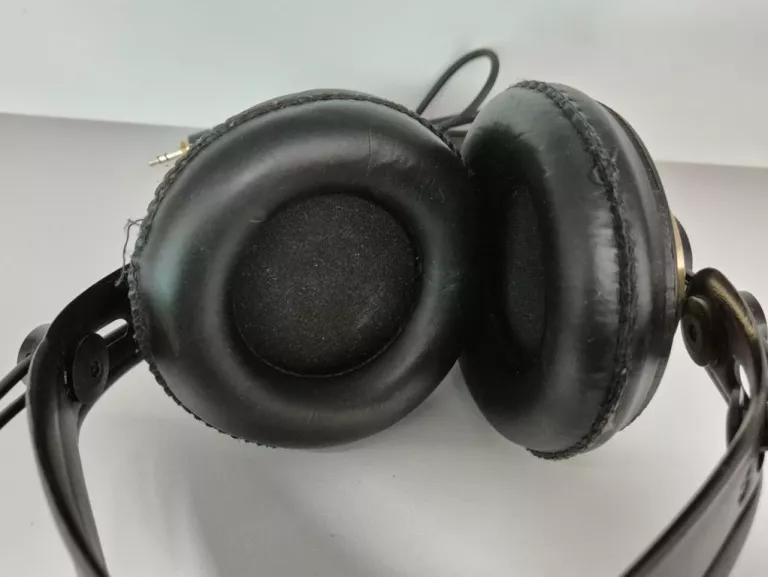 sluchawki-studyjne-akg-k240-kod-producenta-akg-k240-studio
