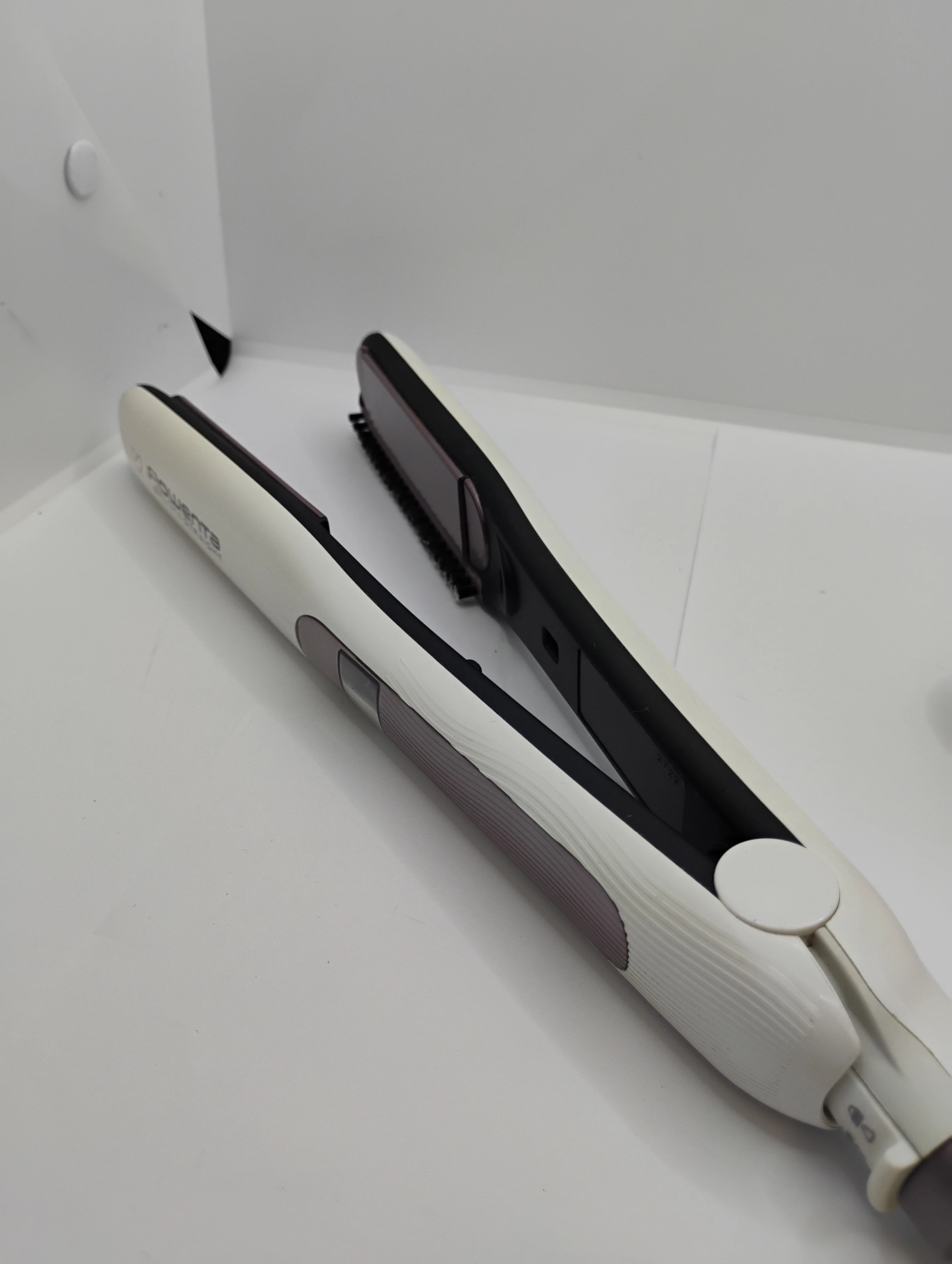 prostownica-do-wlosow-rowenta-brushstraight-sf7510-ean-gtin-3121040058947