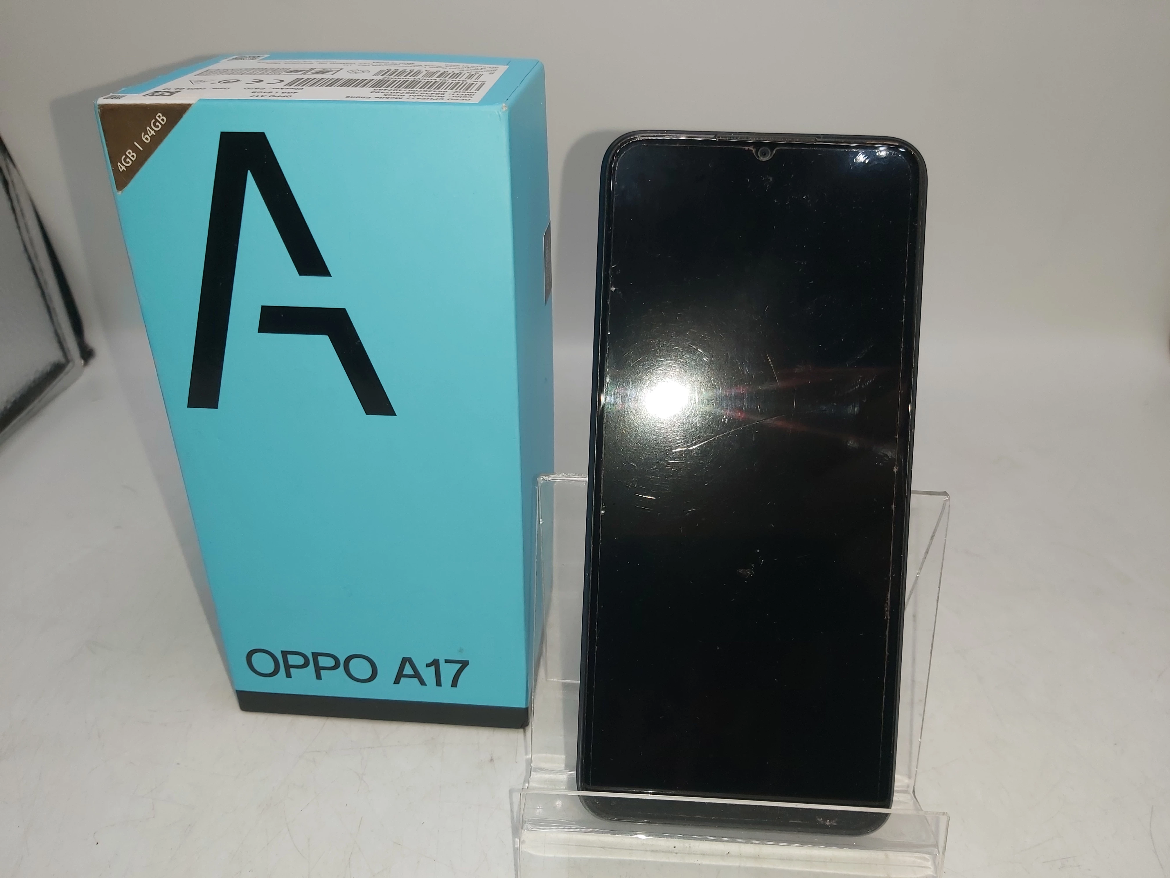 telefon-oppo-a17-464gb-dual-sim-system-operacyjny-4388-1