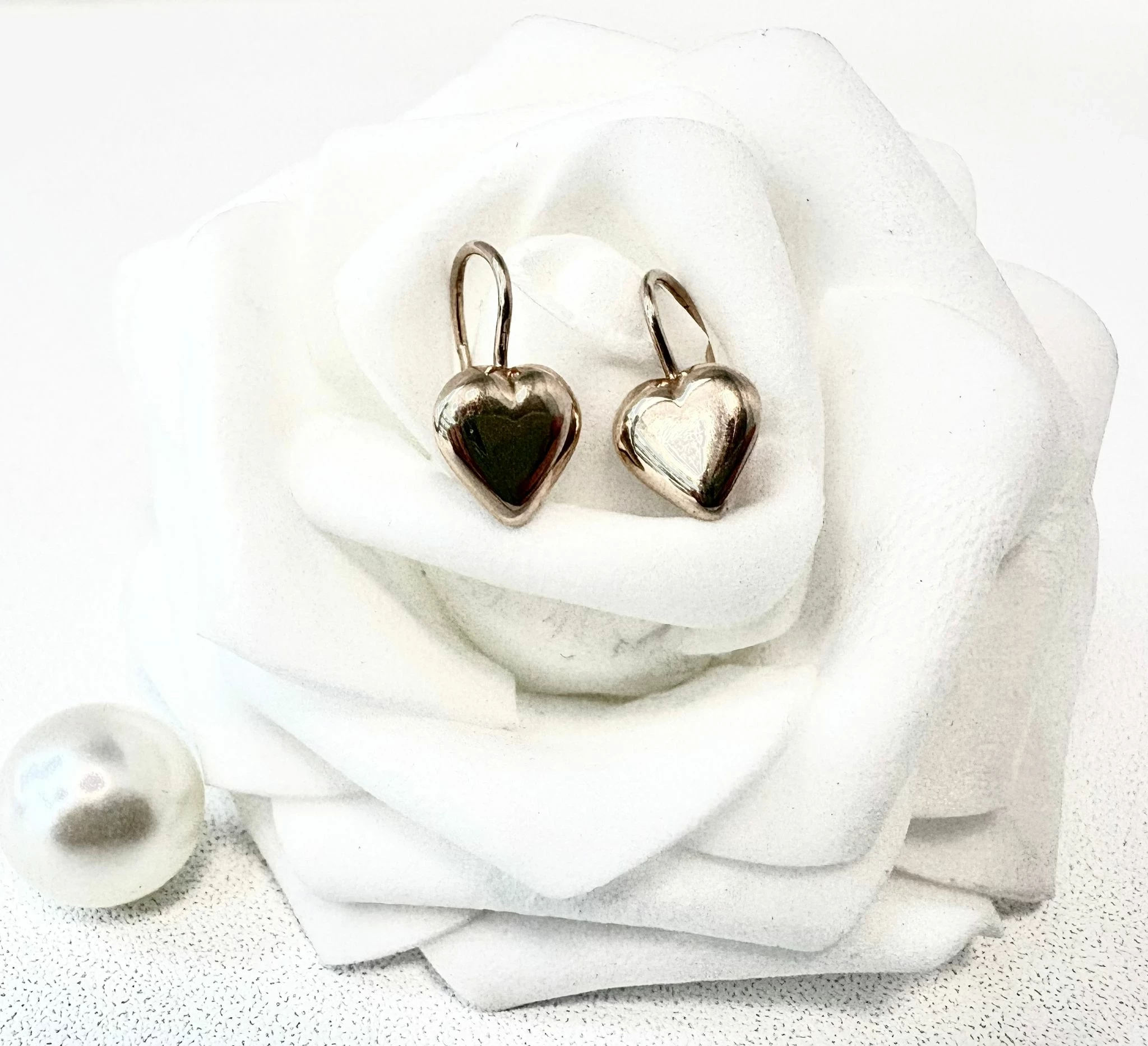 sliczne-zlote-kolczyki-serduszka-163gr-p585-ean-gtin-0085971595137