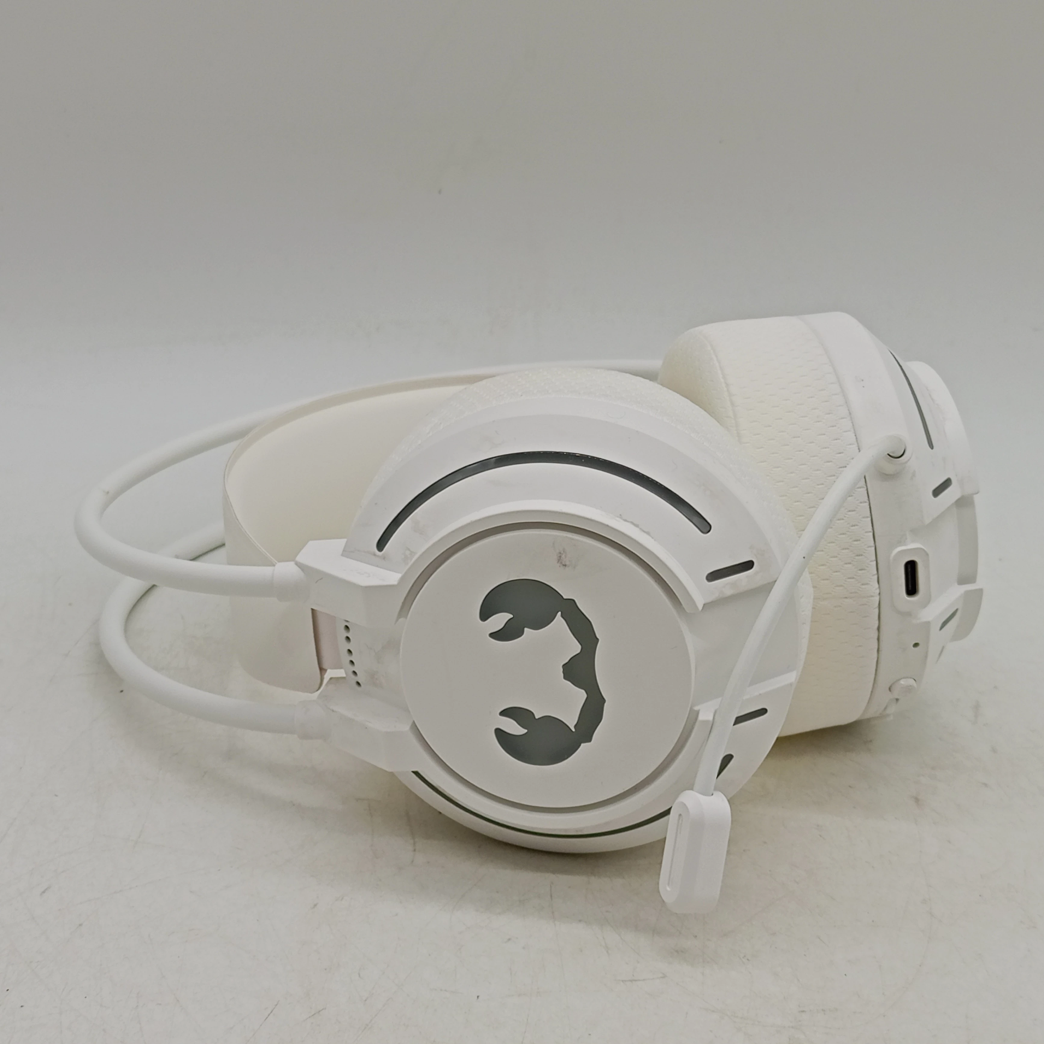 sluchawki-gamingowe-fresh-n-rebel-3agh301wh-24ghz-mankiw-kolor-dominujacy-129357-1186189