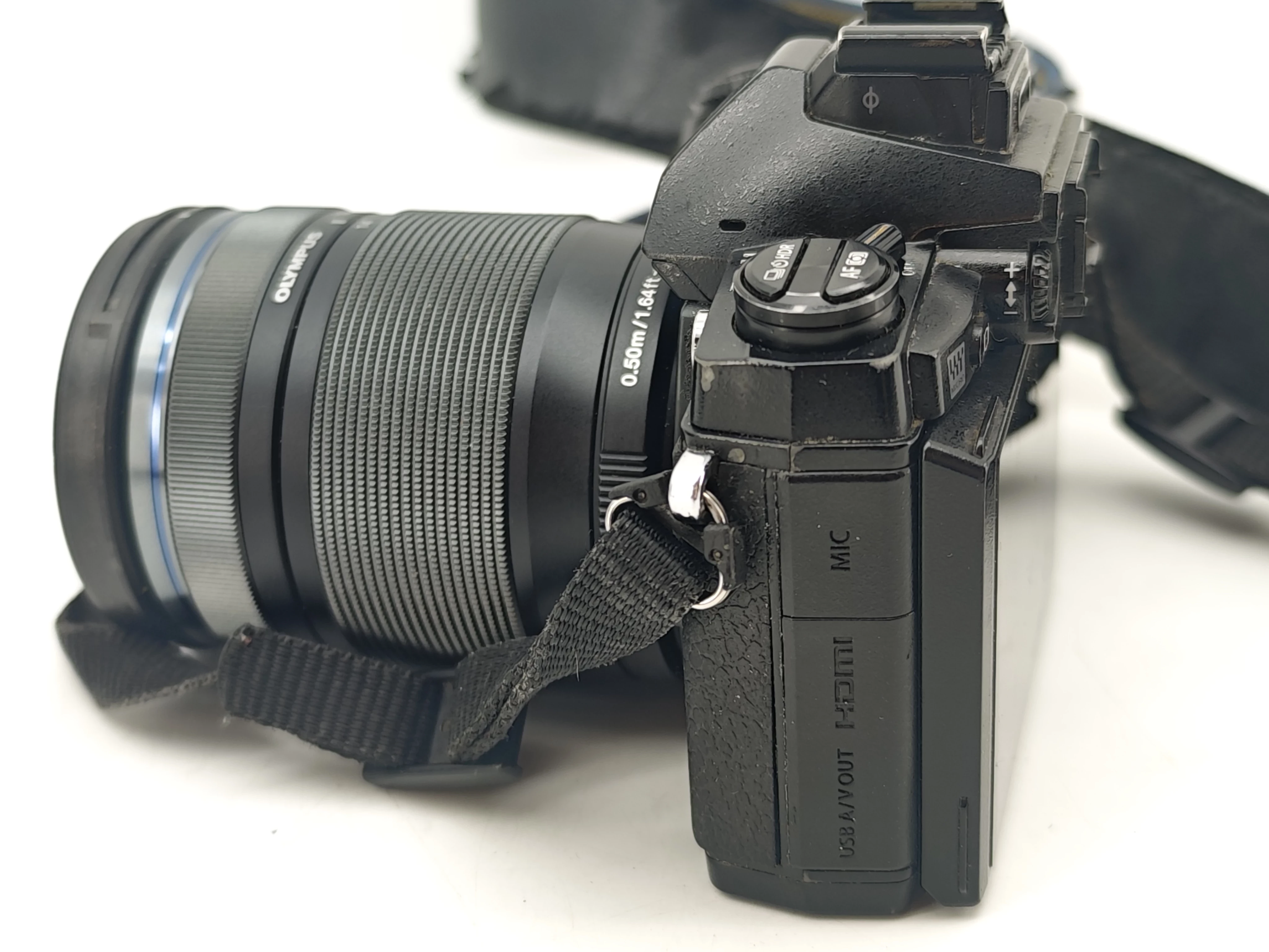 aparat-olympus-om-d-e-m1-zuiko-14-150mm-4-56-ii-rozmiar-matrycy-206882-228778