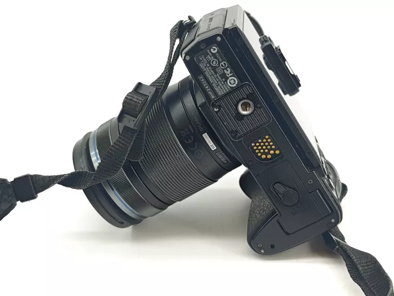 aparat-olympus-om-d-e-m1-zuiko-14-150mm-4-56-ii-marka-248811-1953111