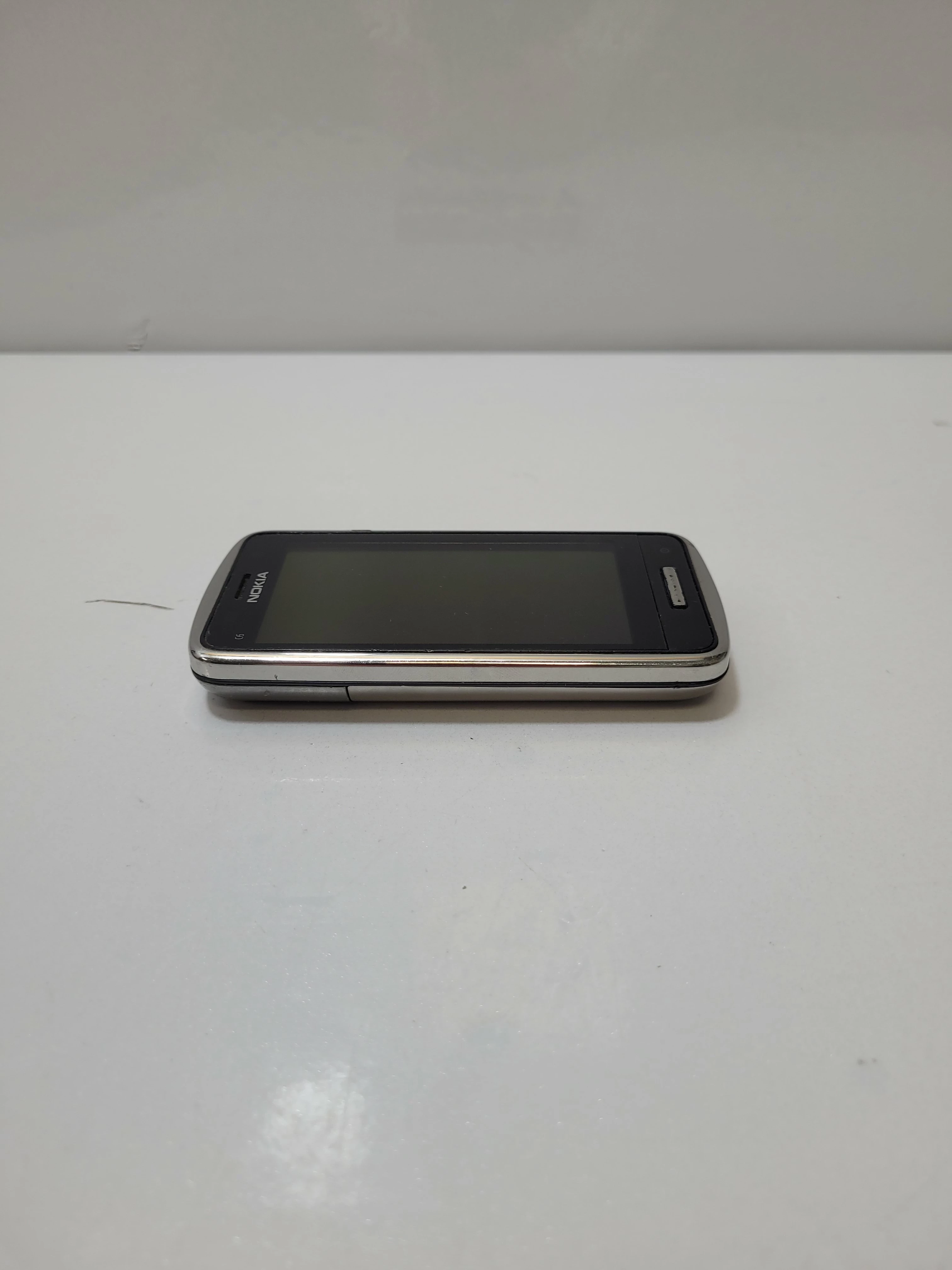 telefon-nokia-rm-718-przekatna-ekranu-320