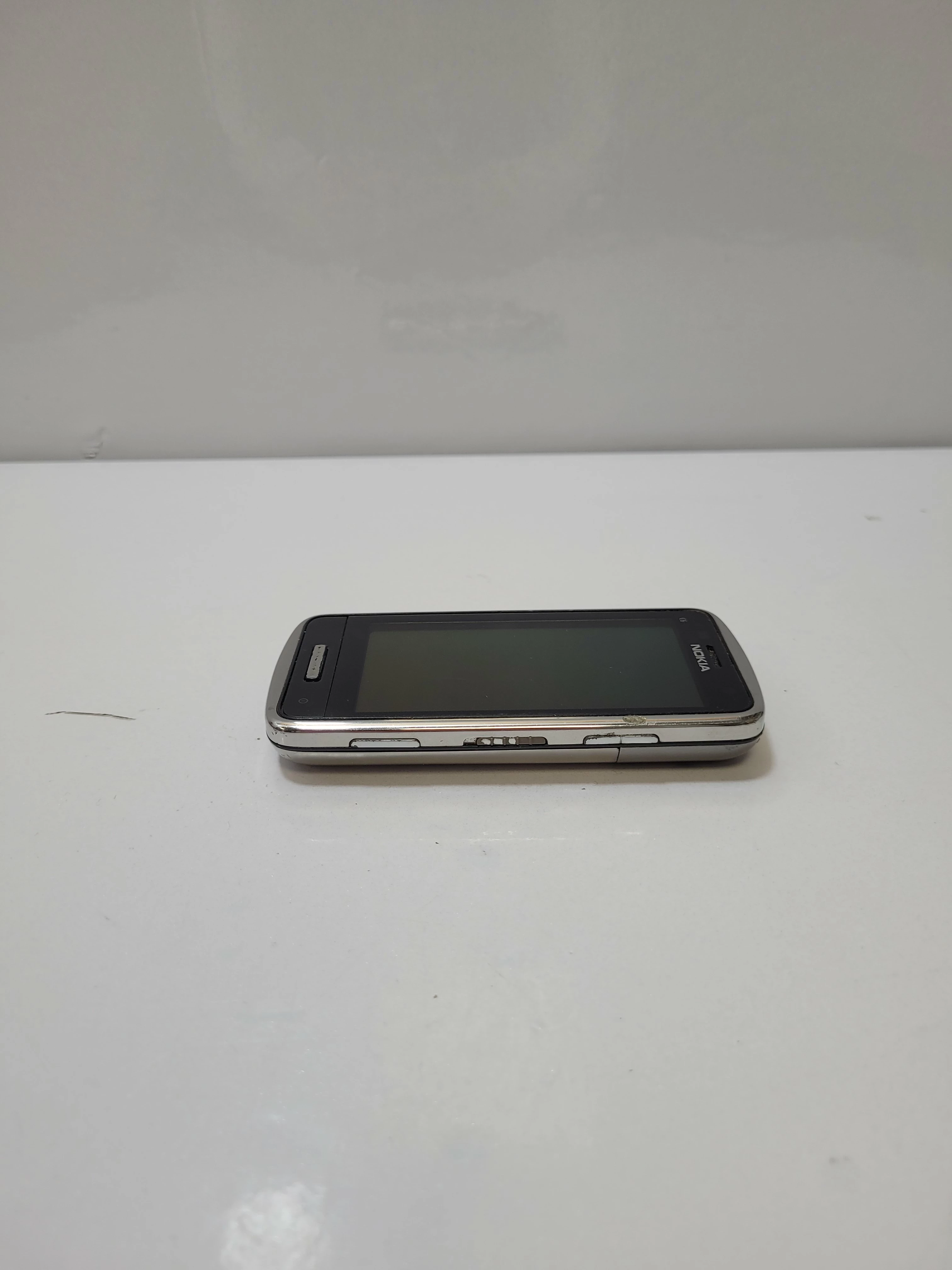 telefon-nokia-rm-718-kod-producenta-c6-01